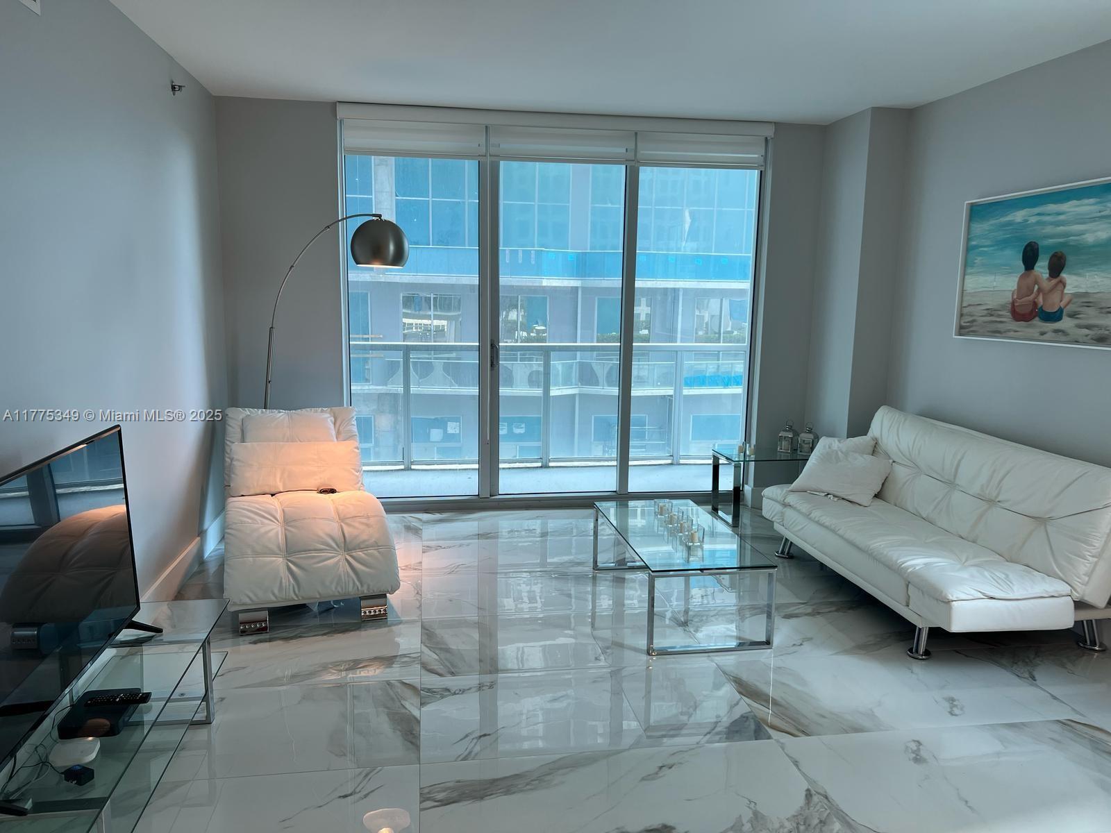 image 500 Brickell West28