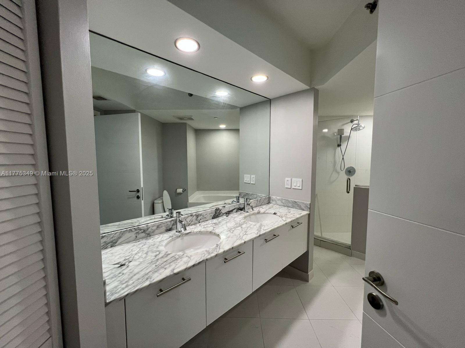 image 500 Brickell West58