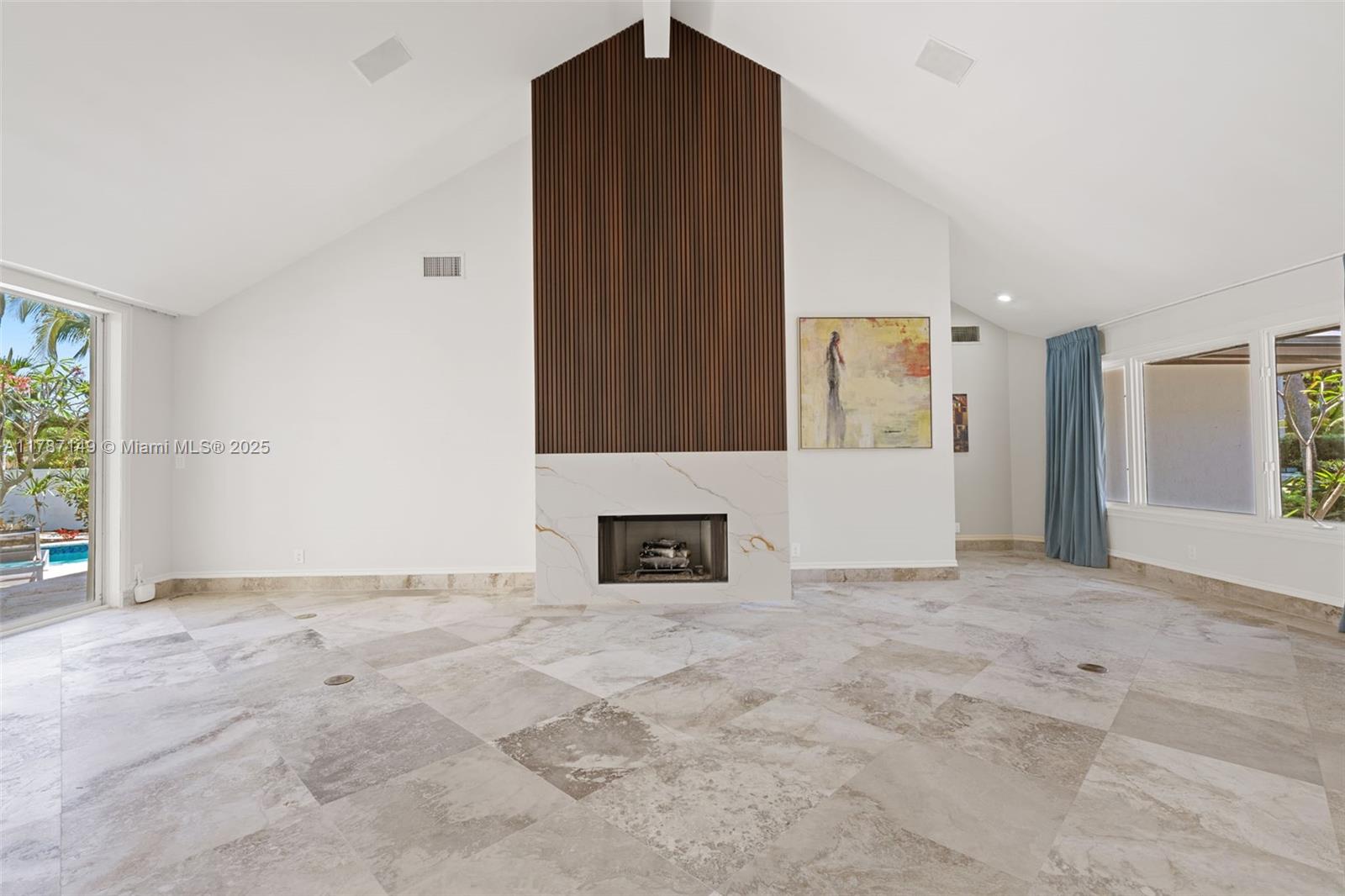 2561 Lucille Dr Fort Lauderdale, FL 33316