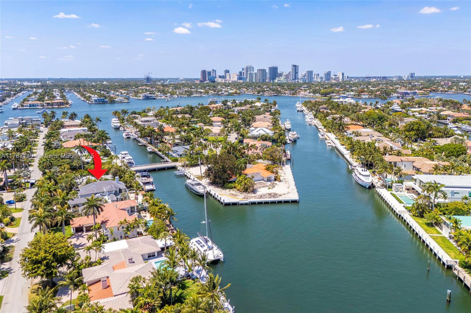 2561 Lucille Dr Fort Lauderdale, FL 33316