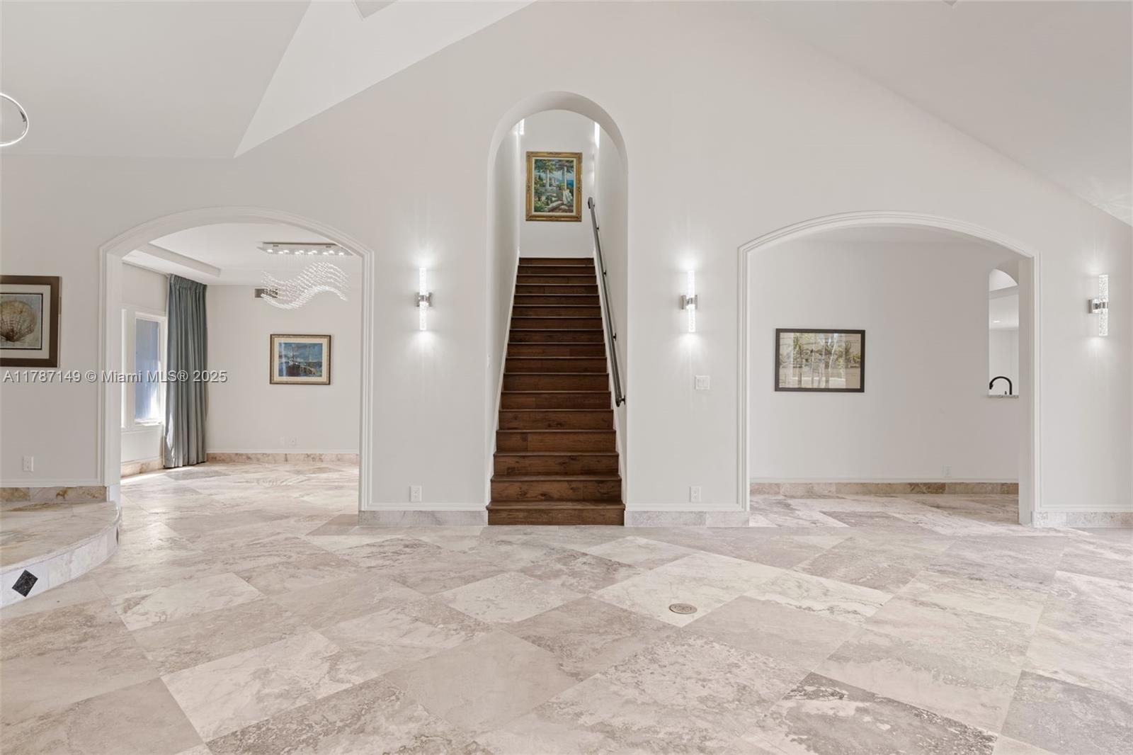 2561 Lucille Dr Fort Lauderdale, FL 33316