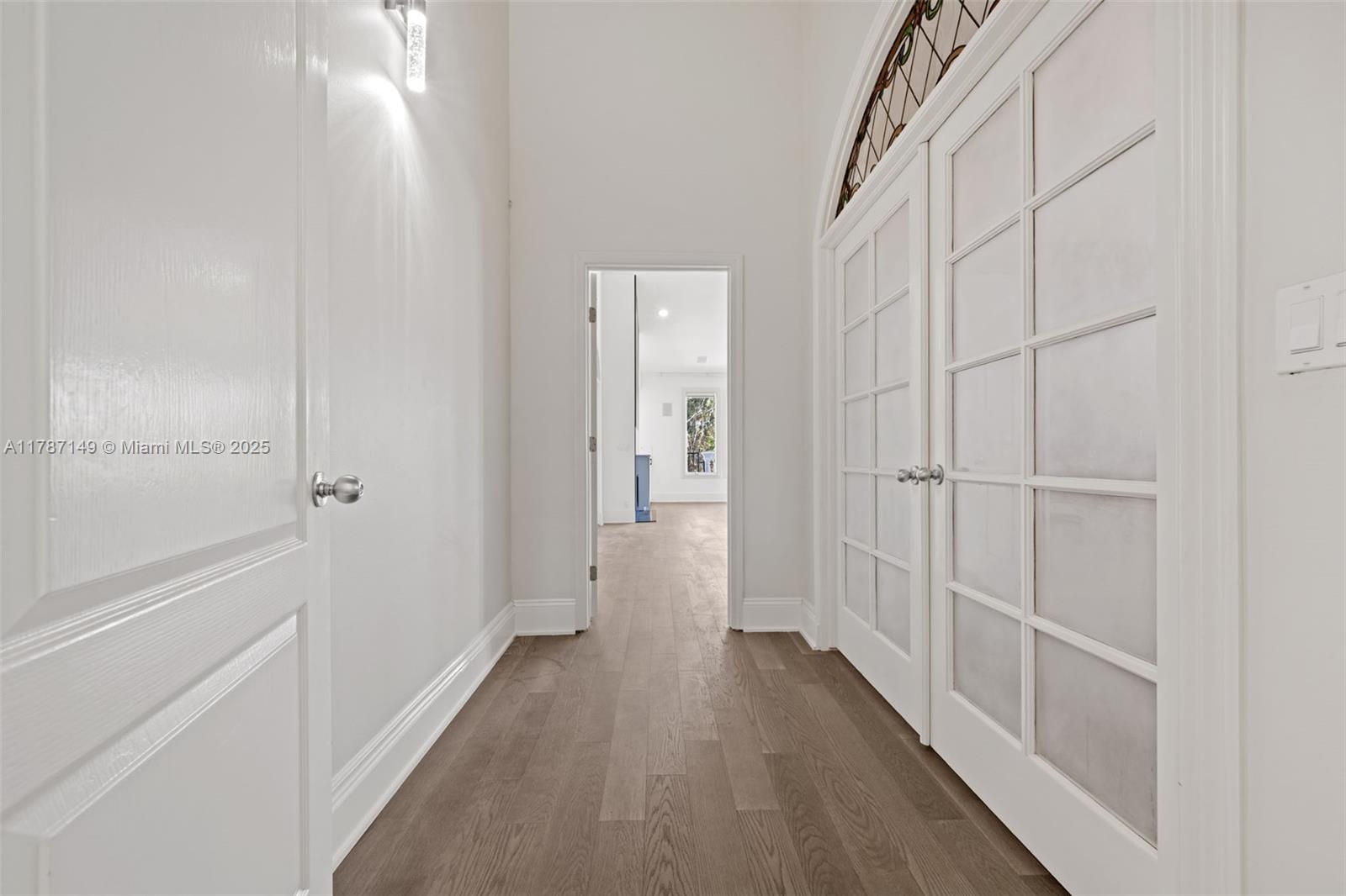 2561 Lucille Dr Fort Lauderdale, FL 33316