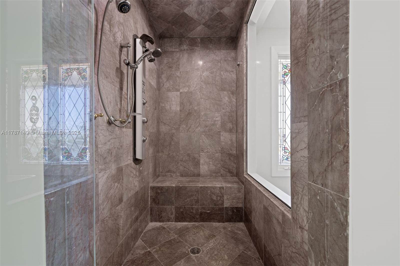 2561 Lucille Dr Fort Lauderdale, FL 33316