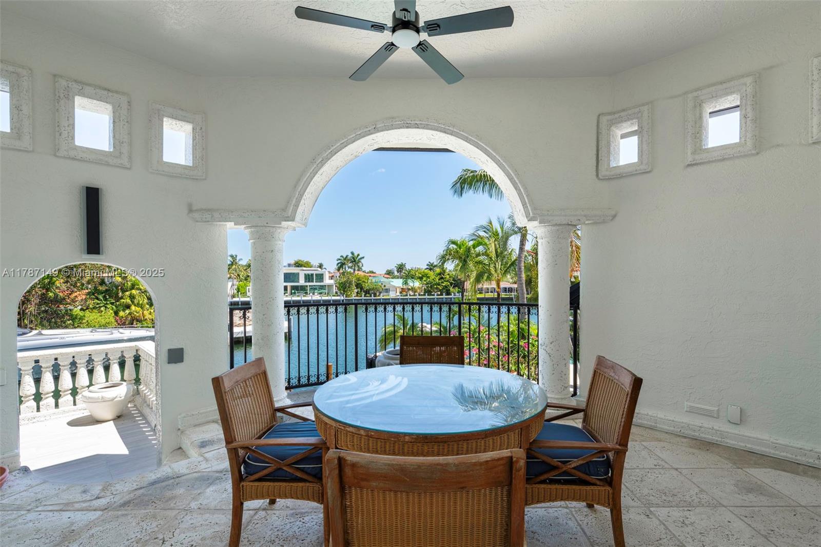 2561 Lucille Dr Fort Lauderdale, FL 33316