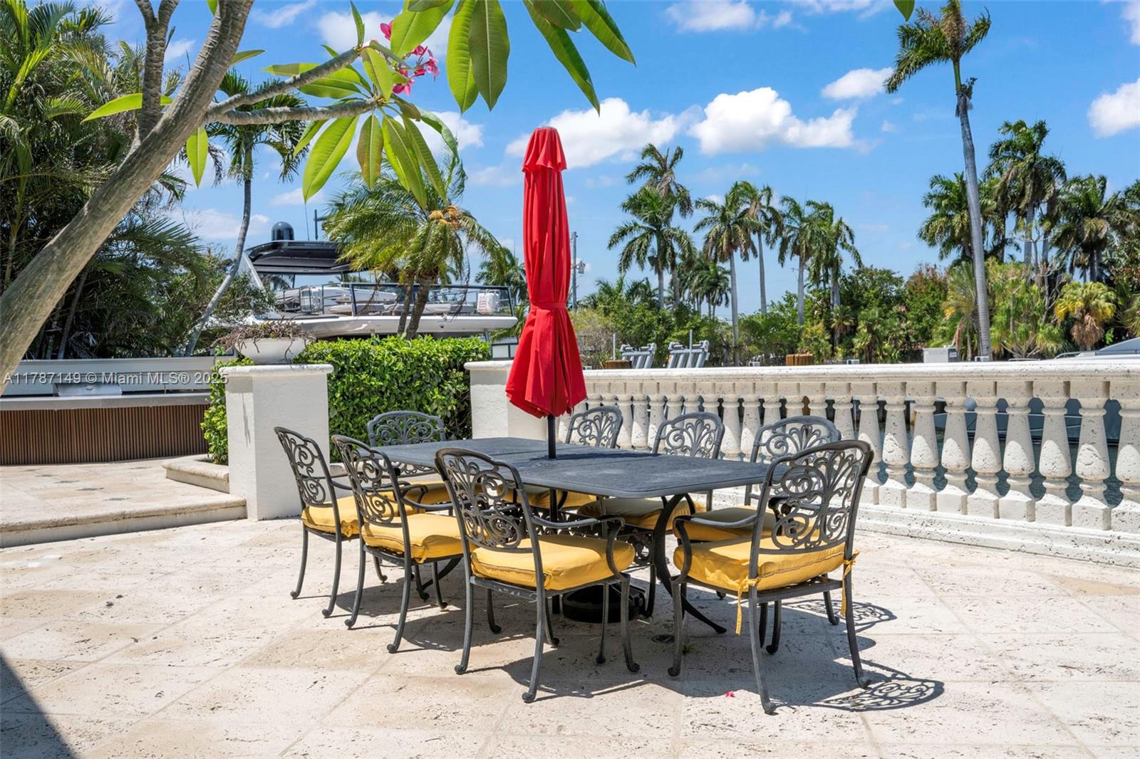 2561 Lucille Dr Fort Lauderdale, FL 33316