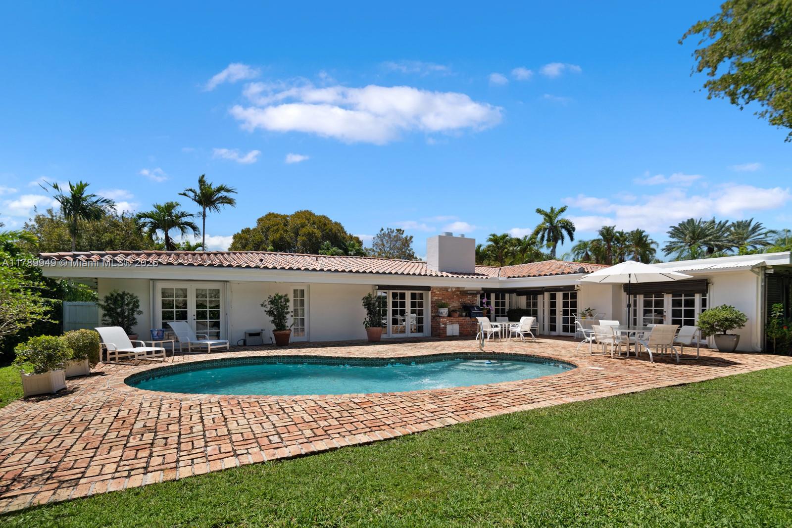 141 Island Dr,Key Biscayne, FL 33149