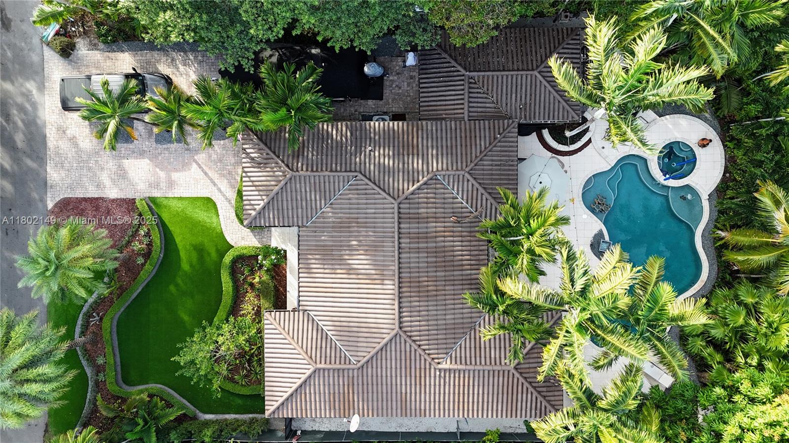 465 NE 52nd St Miami, FL 33137