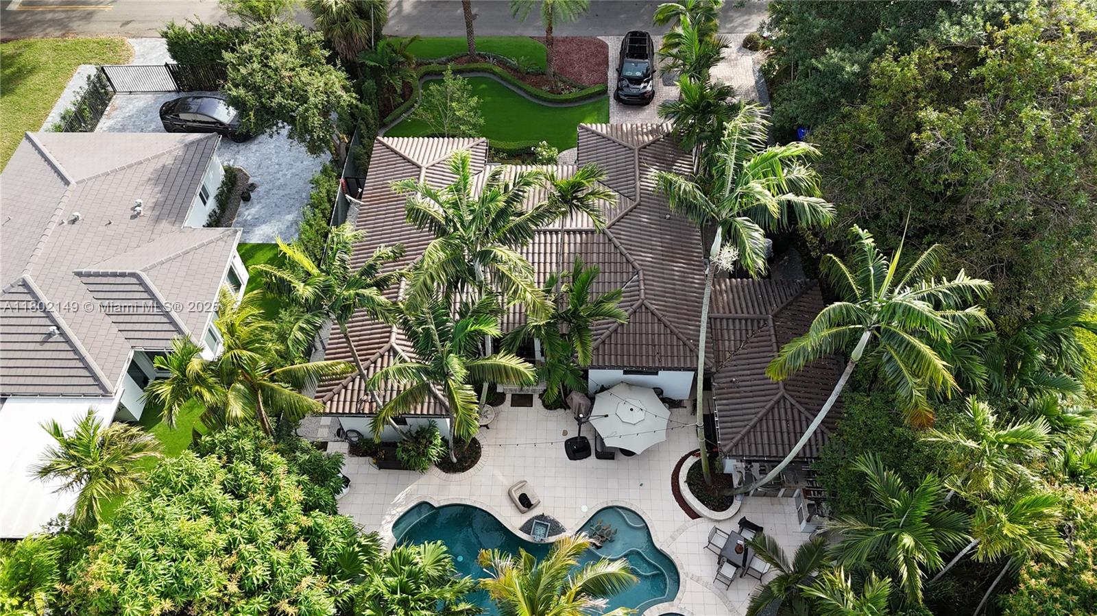 465 NE 52nd St Miami, FL 33137