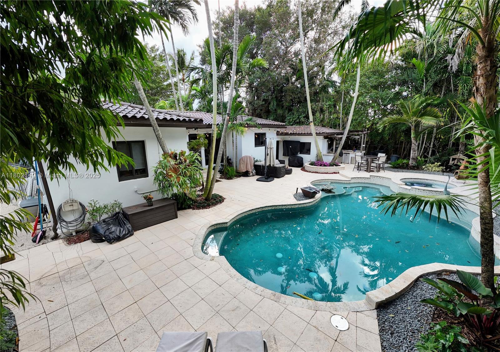 465 NE 52nd St Miami, FL 33137