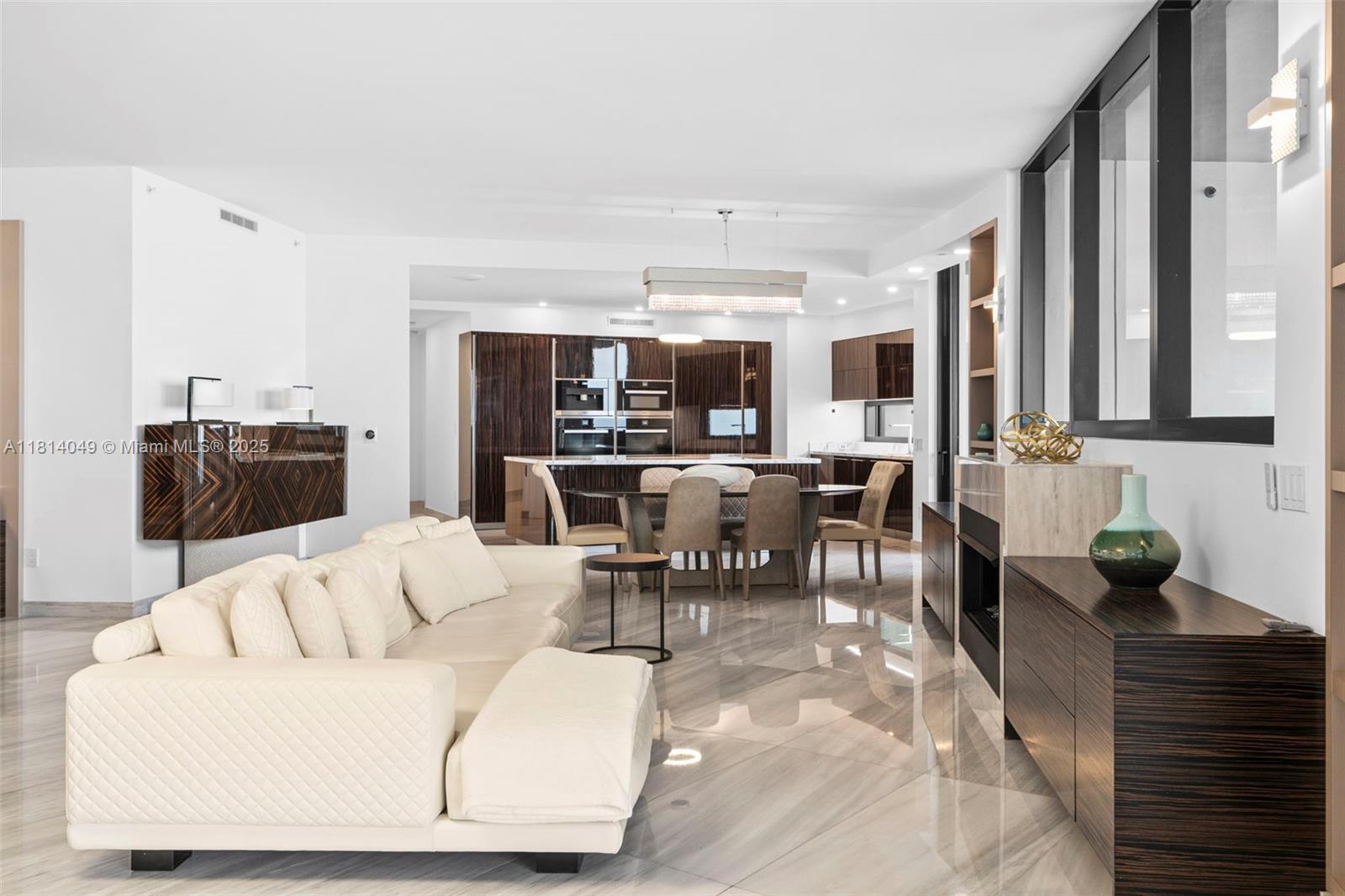 image The Porsche Design Tower5