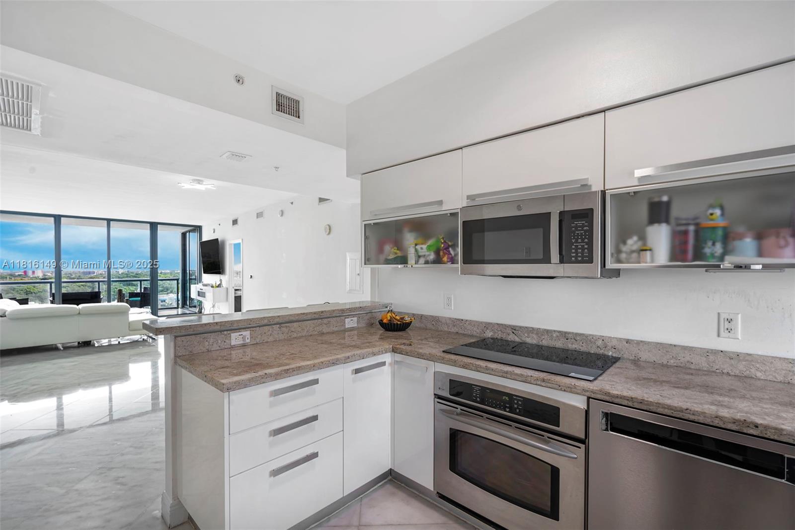 image Blue Condo10