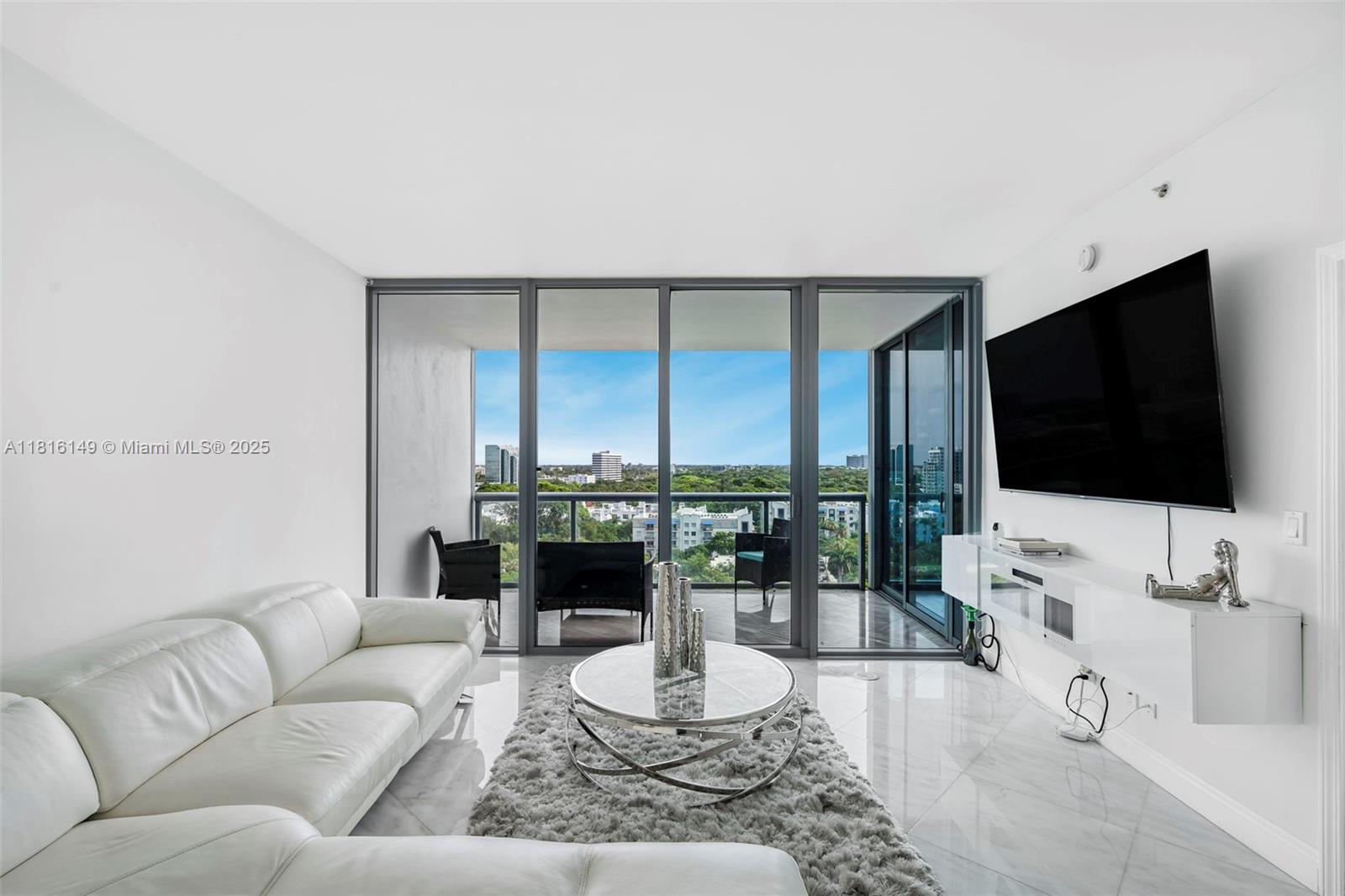 image Blue Condo15