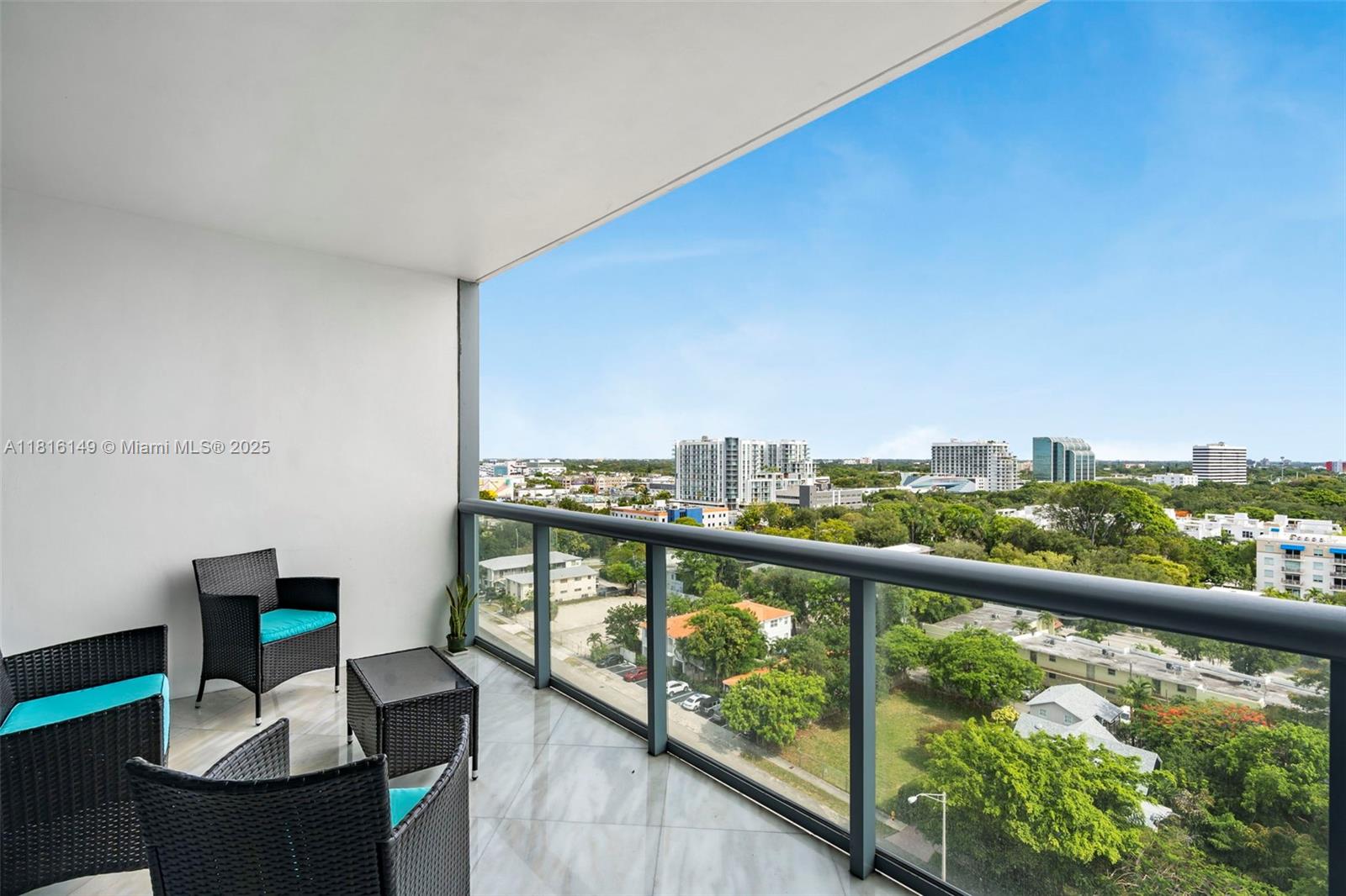 image Blue Condo19