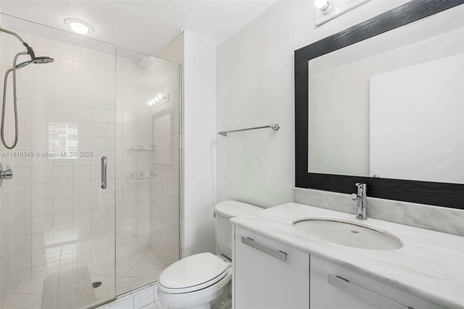 image Blue Condo23