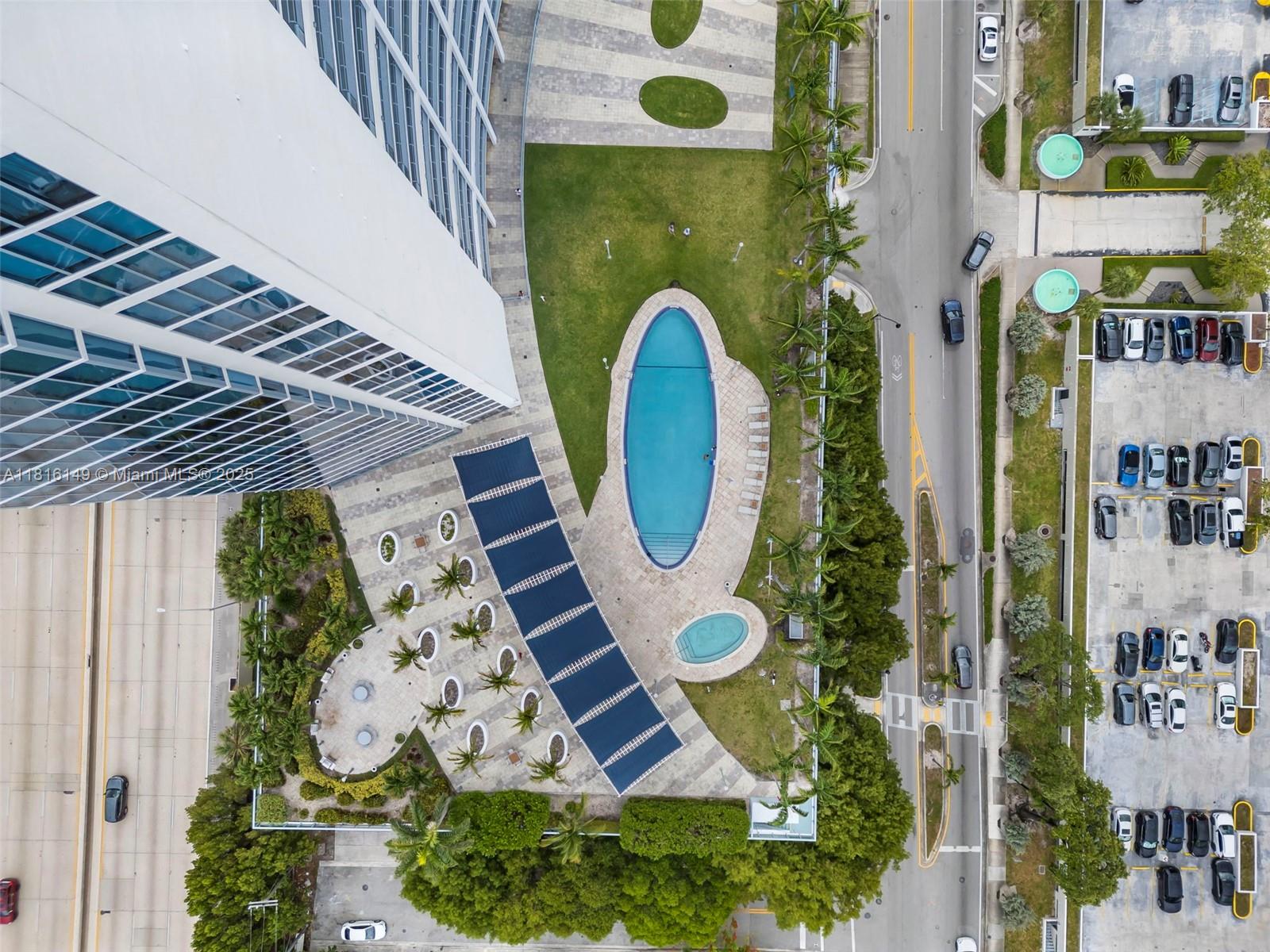 image Blue Condo33