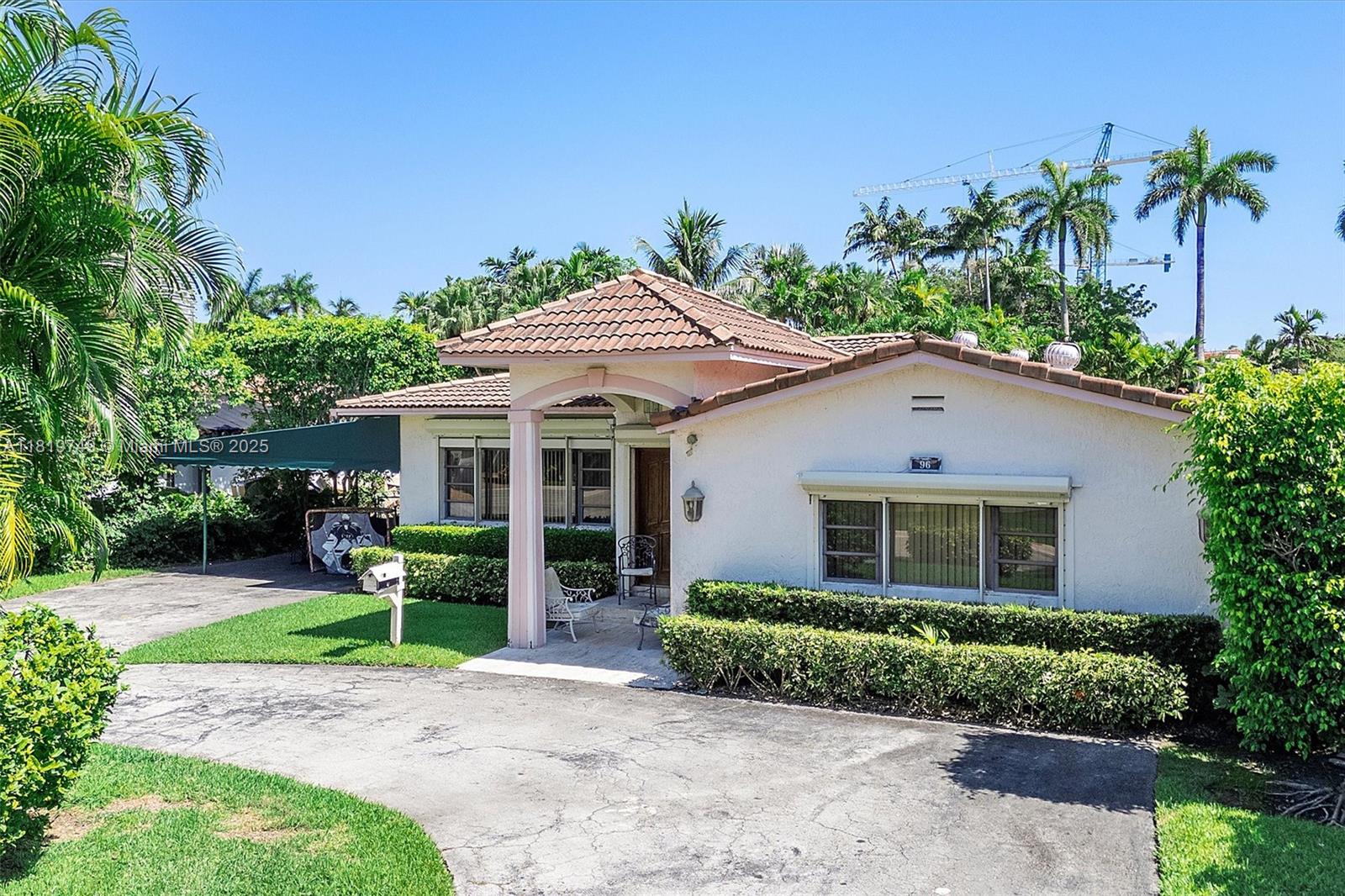 96 Bal Cross Dr Bal Harbour, FL 33154