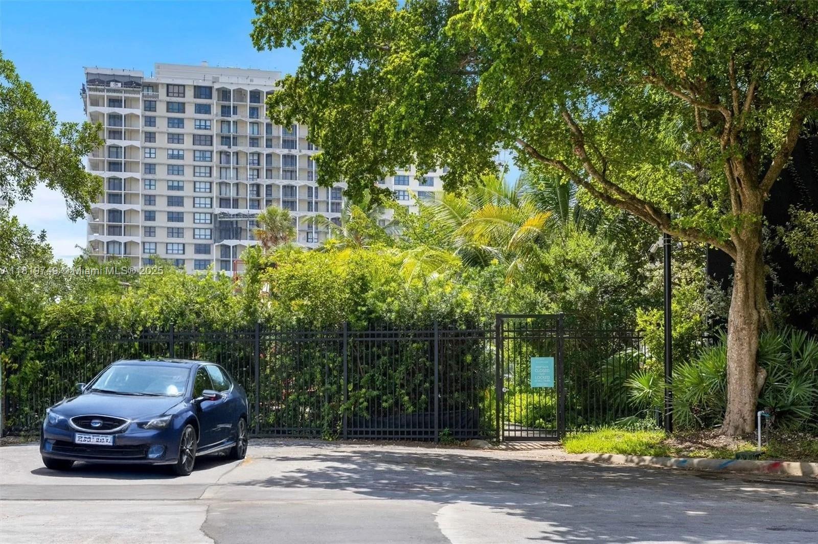 96 Bal Cross Dr Bal Harbour, FL 33154