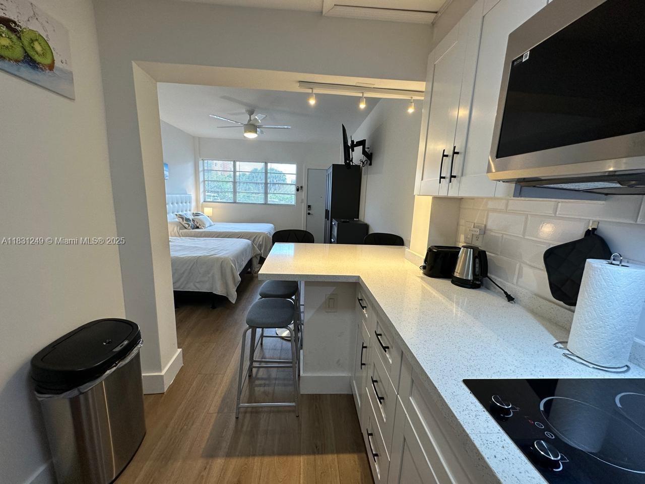 26 Diplomat Pkwy #2214
