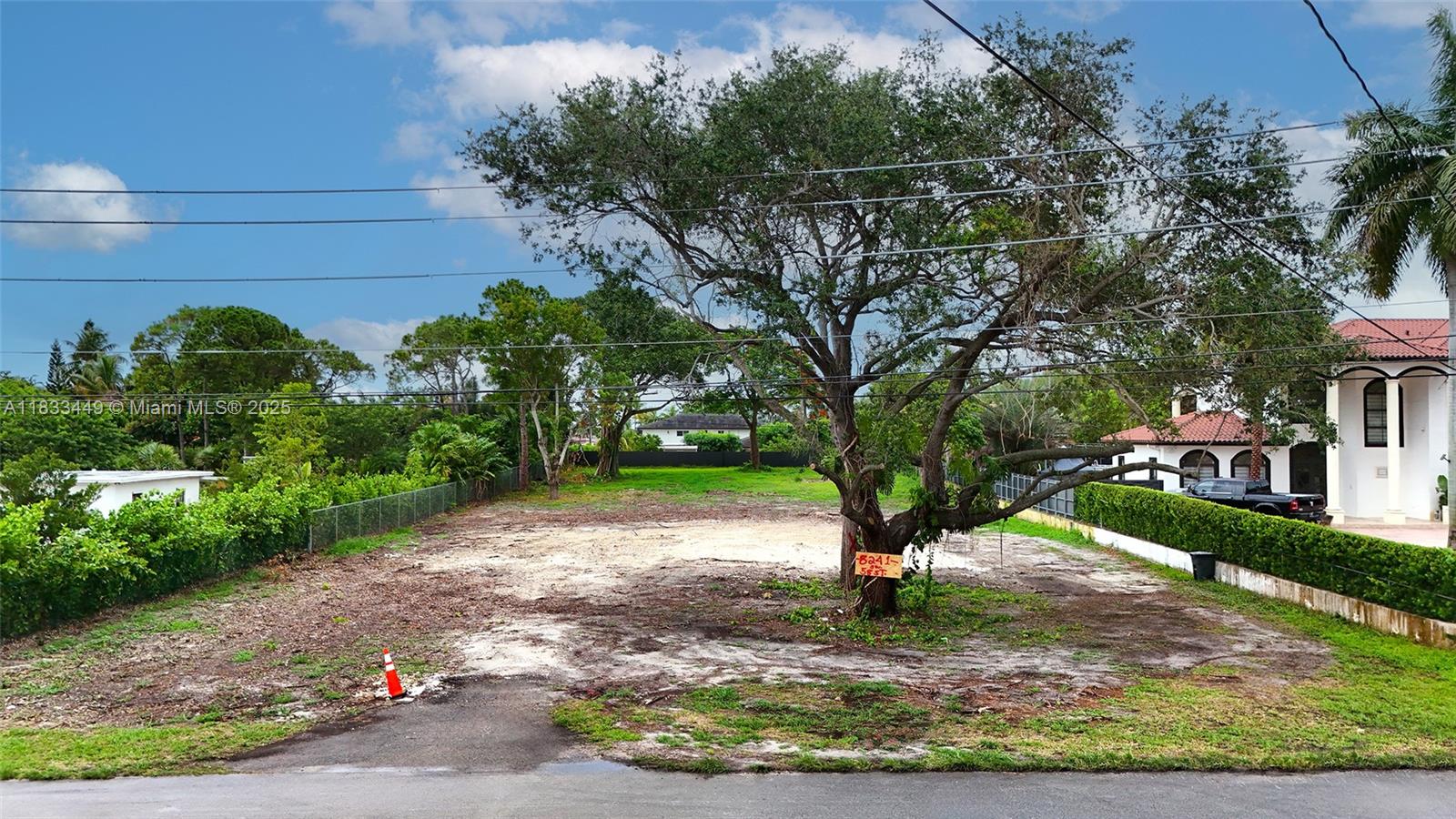 8241 SW 58th St Miami, FL 33143