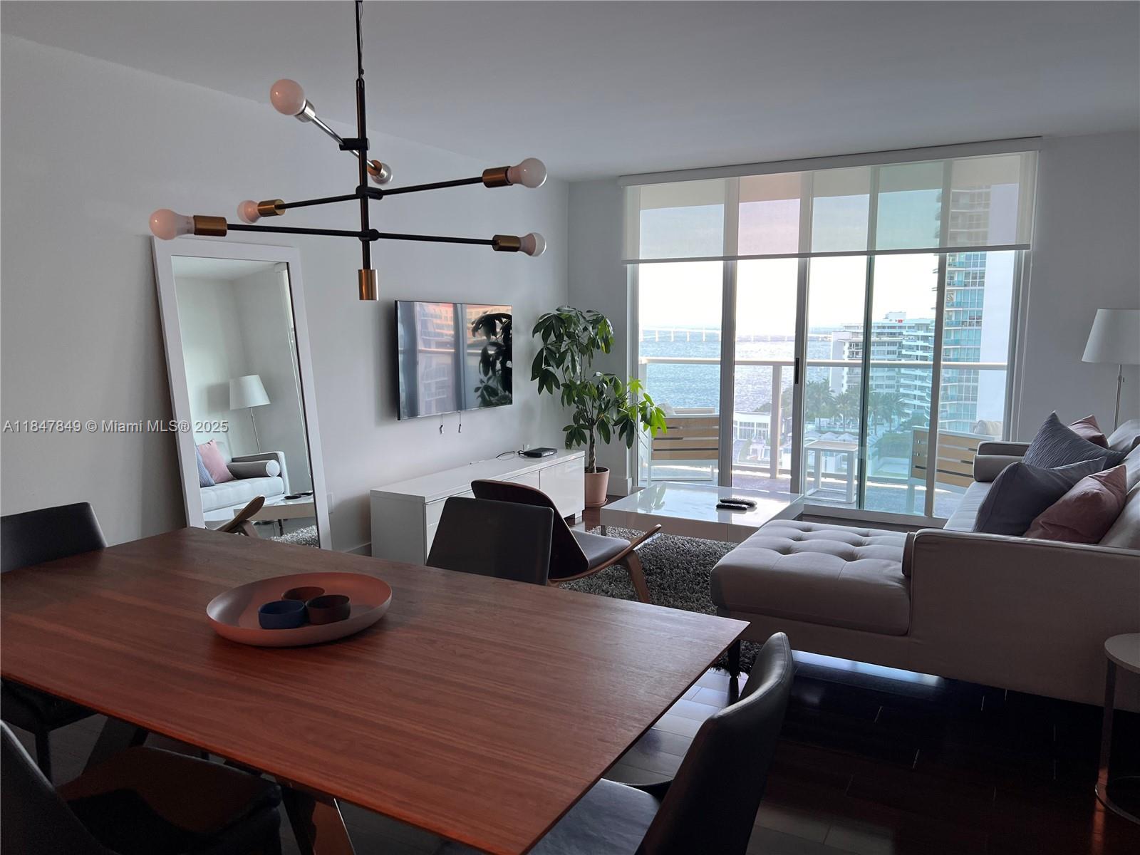 1155 Brickell Bay Dr #1707
