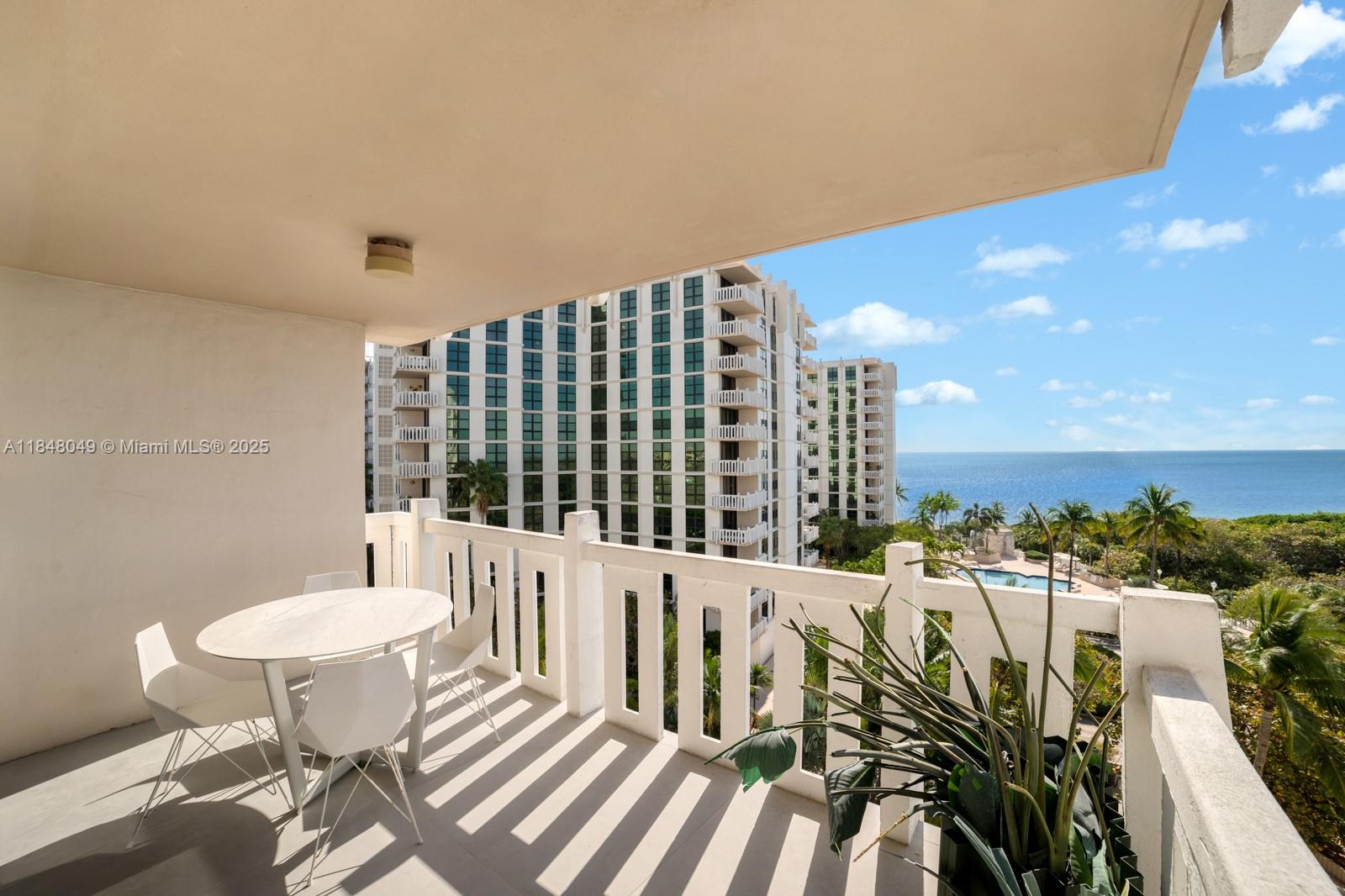 image Towers Of Key Biscayne11