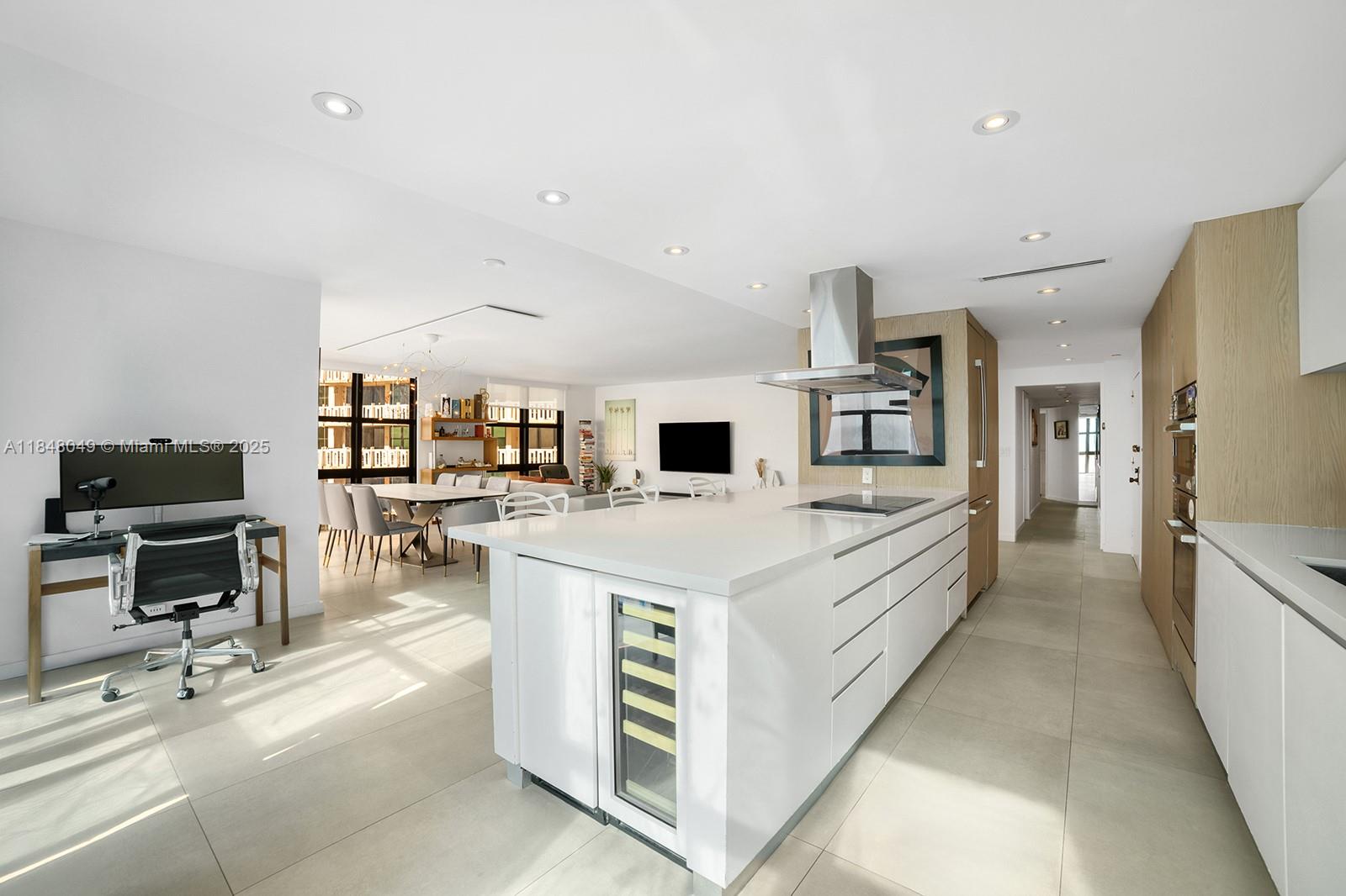 image Towers Of Key Biscayne8