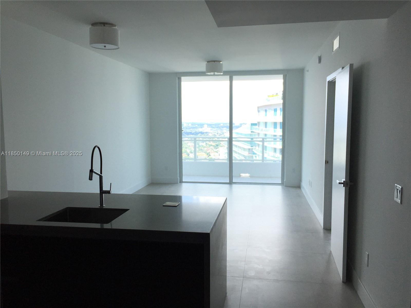 1080 Brickell Ave #4107