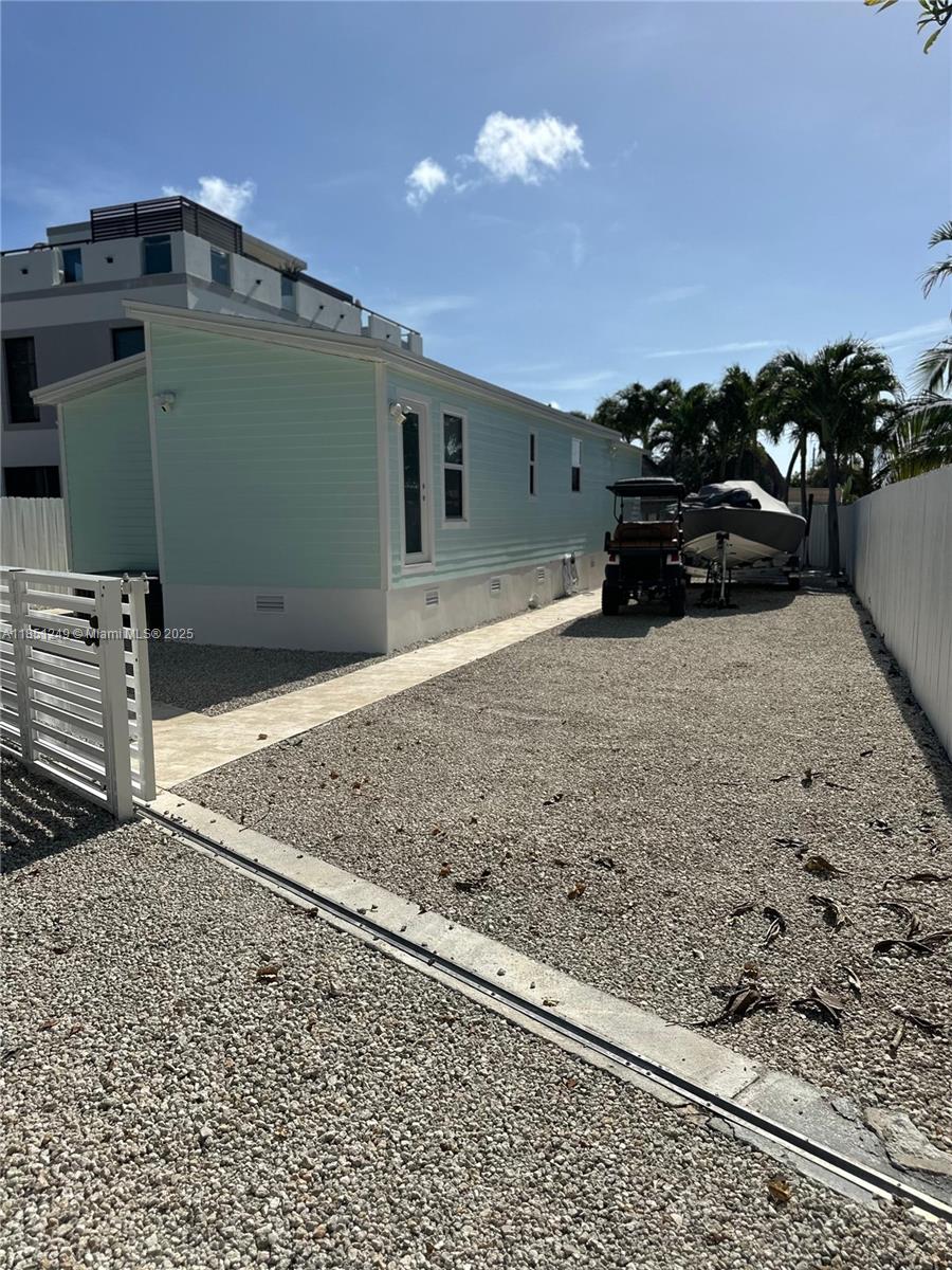11 Mockingbird Rd