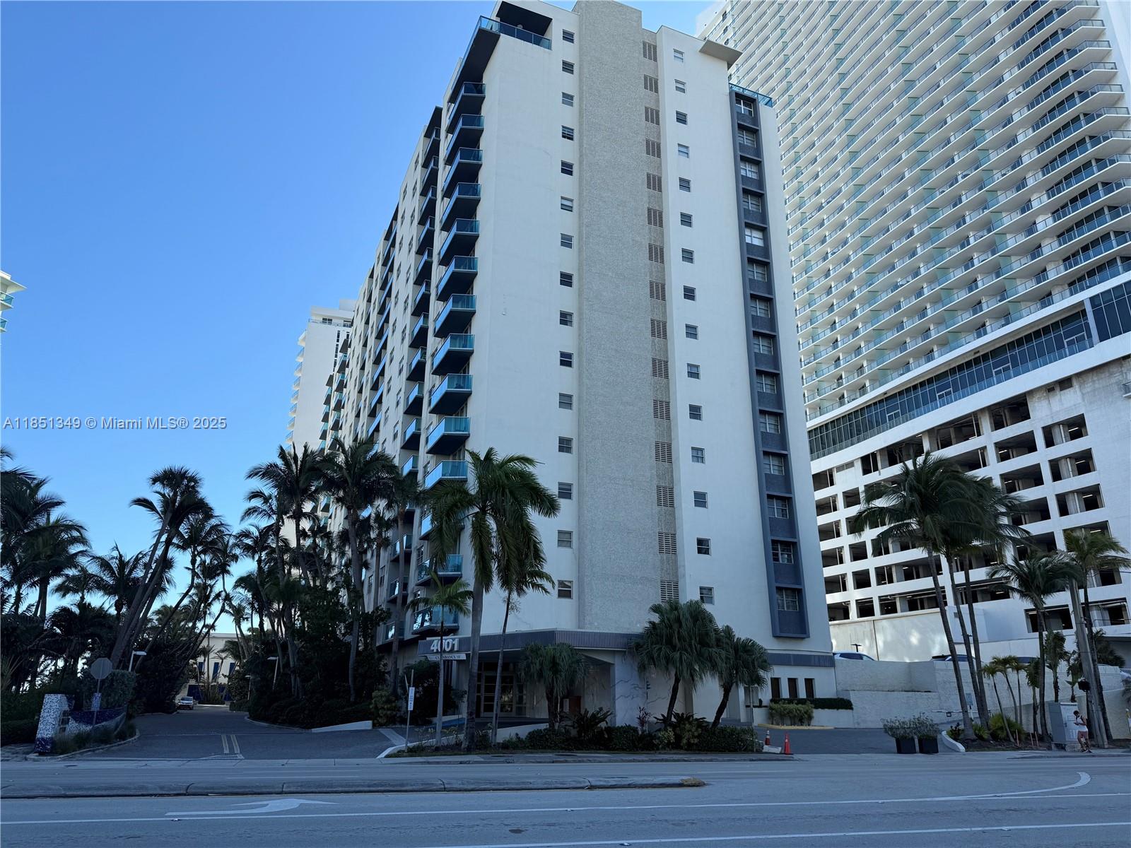 4001 S Ocean Dr #9A