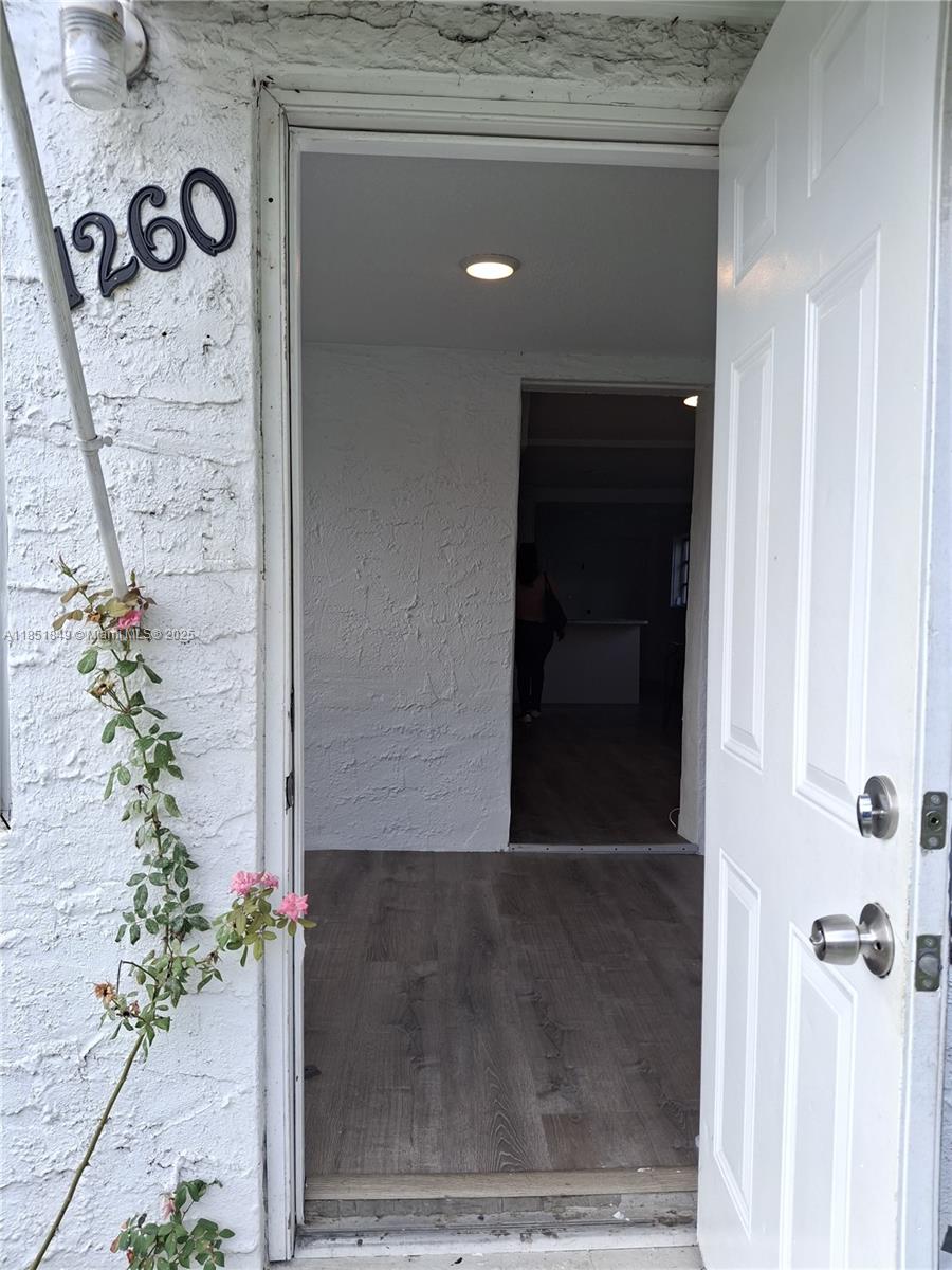 1260 NW 45th St