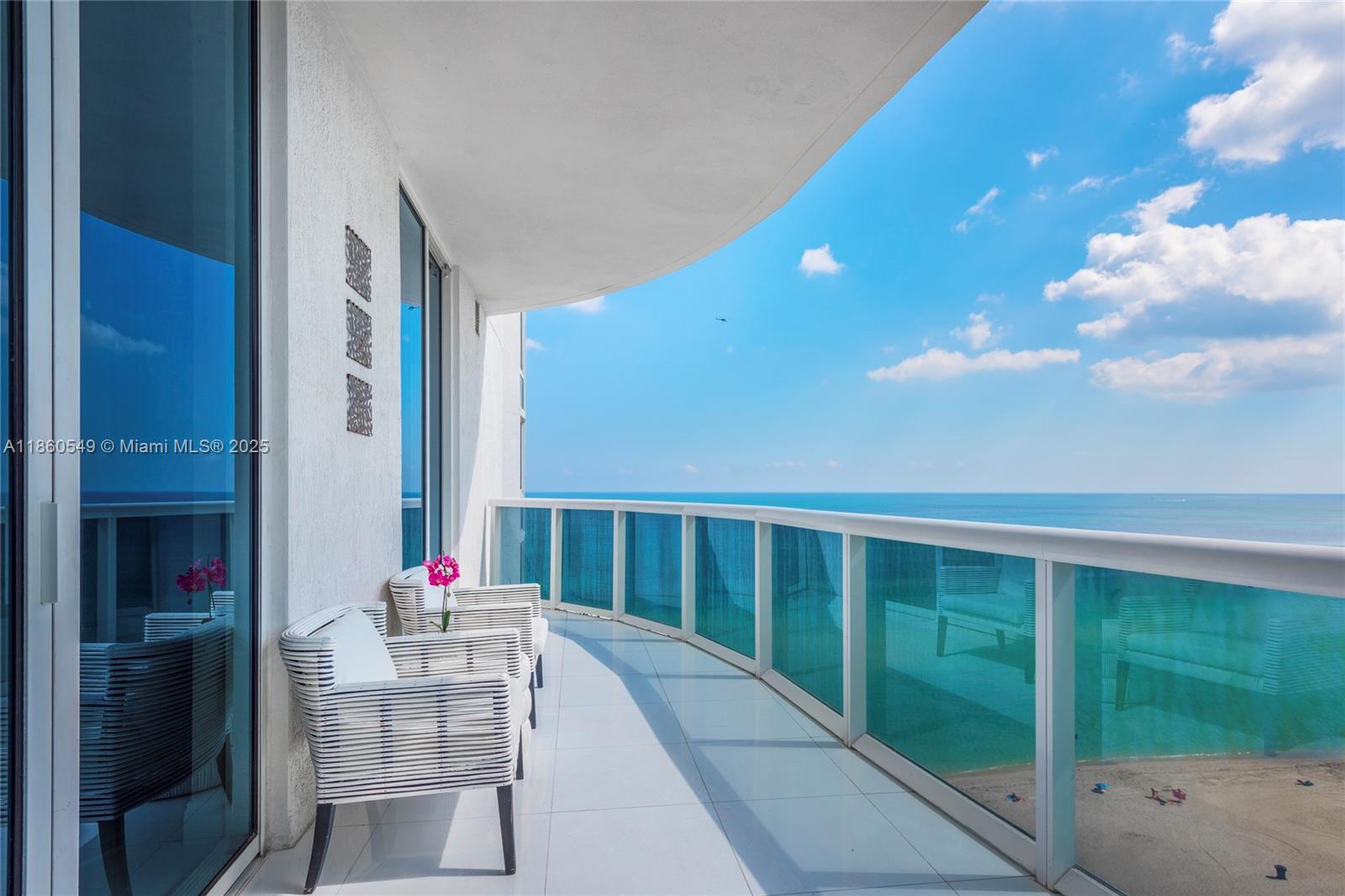 15811 Collins Ave #1102