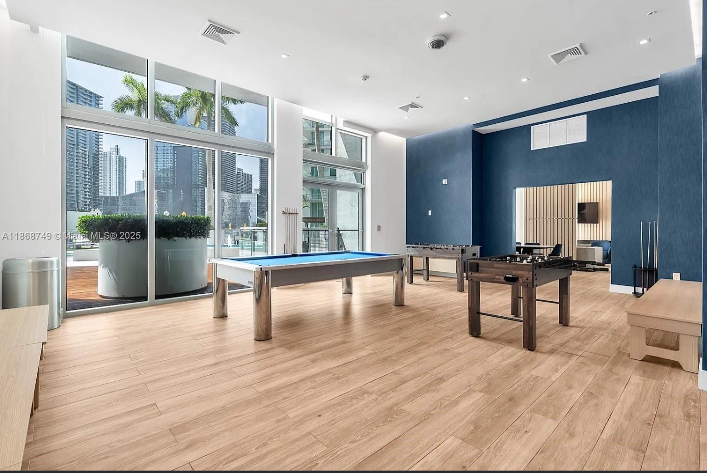 image Ivy Condo19