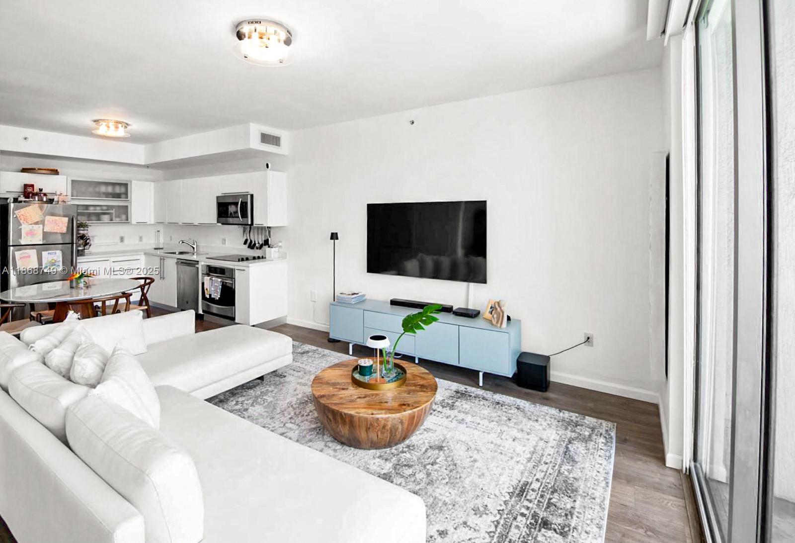 image Ivy Condo2