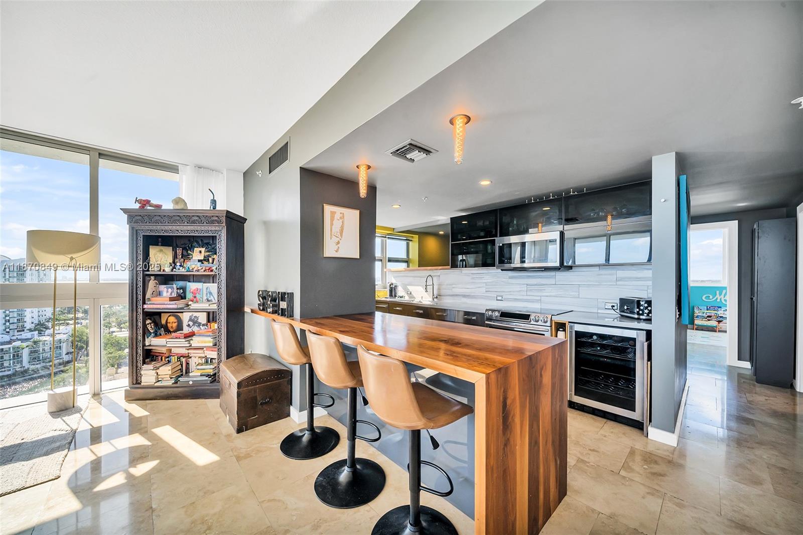 7929 West Dr #1501 North Bay Village, FL 33141