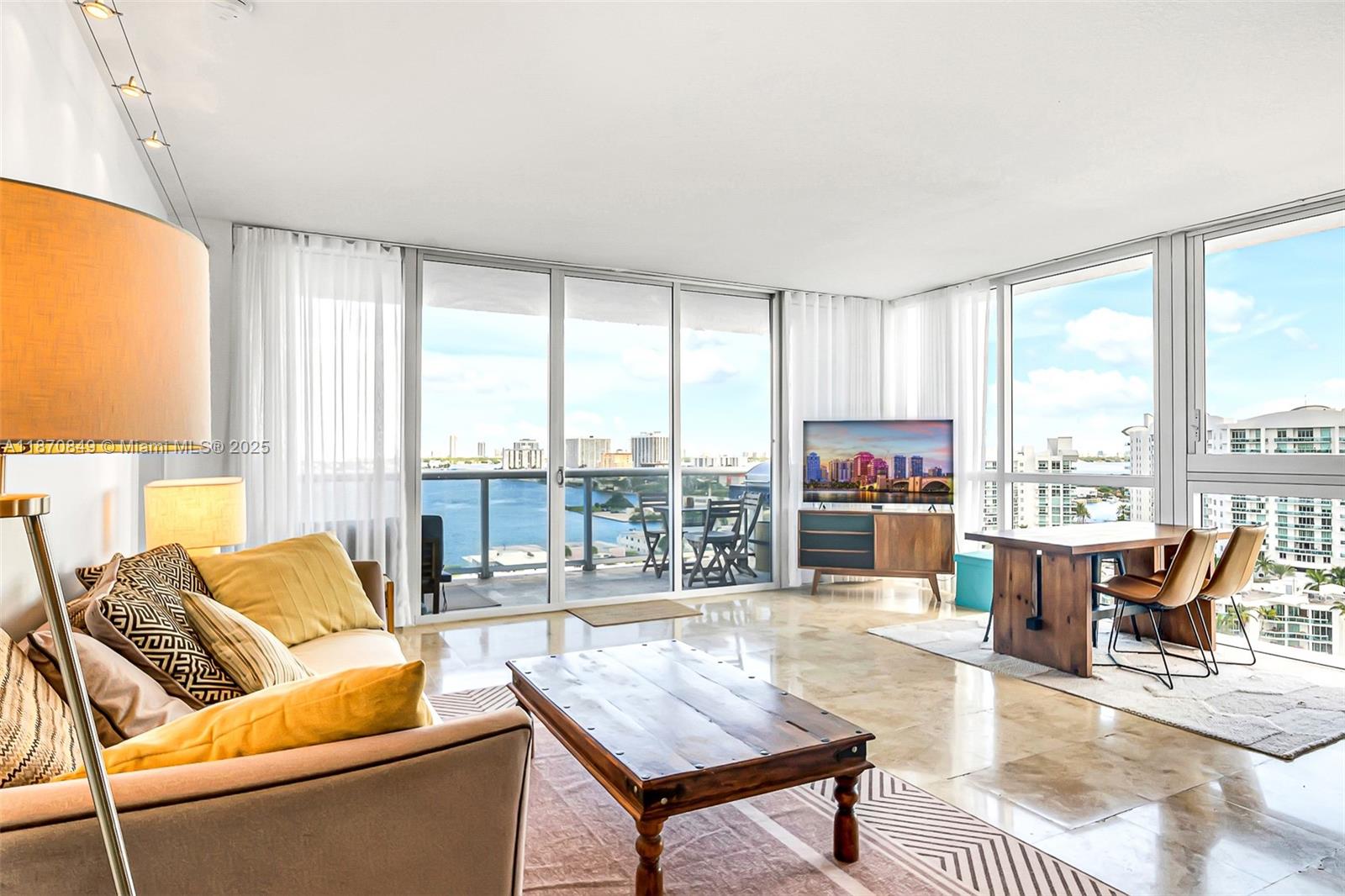 7929 West Dr #1501 North Bay Village, FL 33141