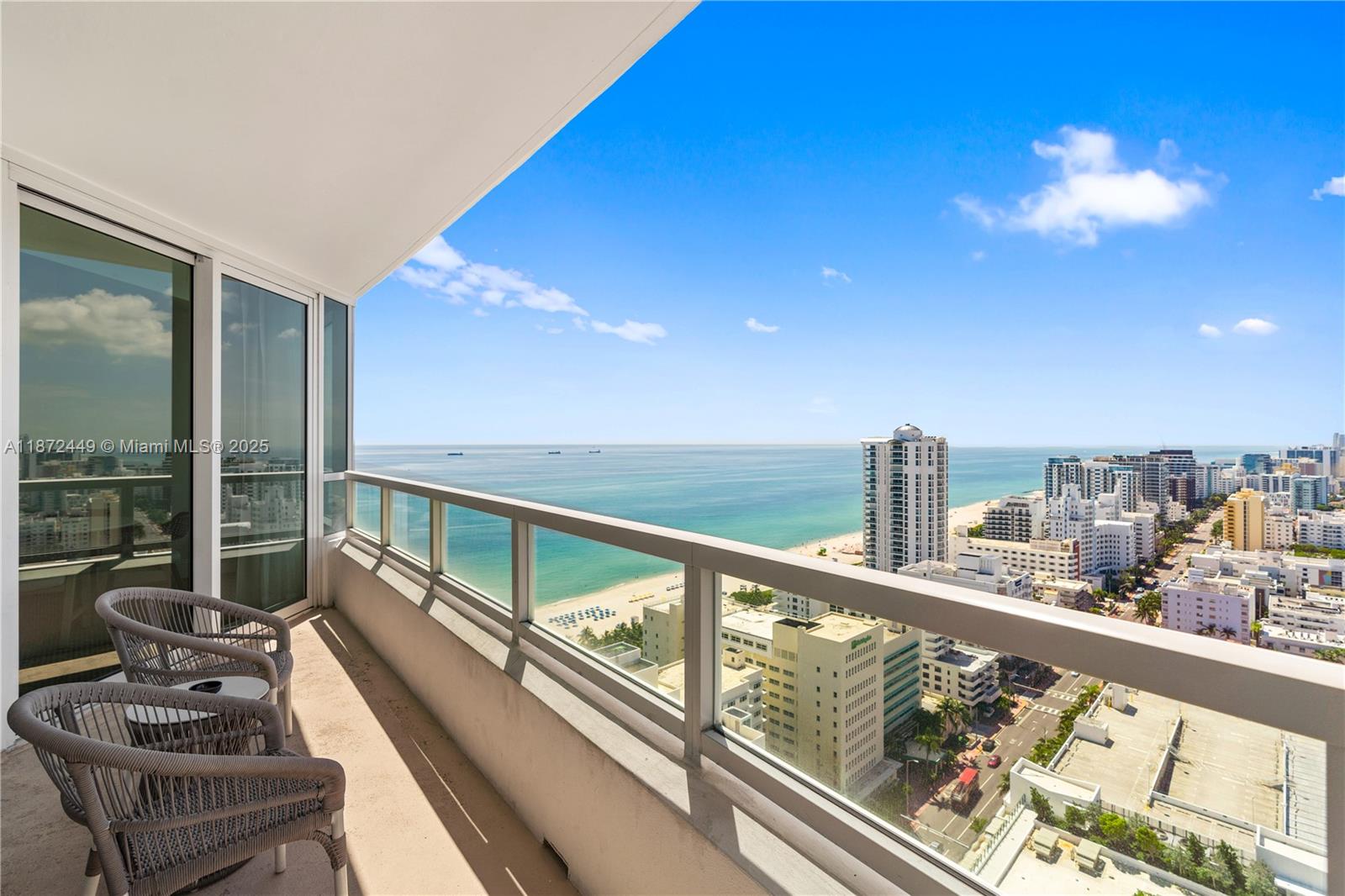 image Fontainebleau Ii Condo0