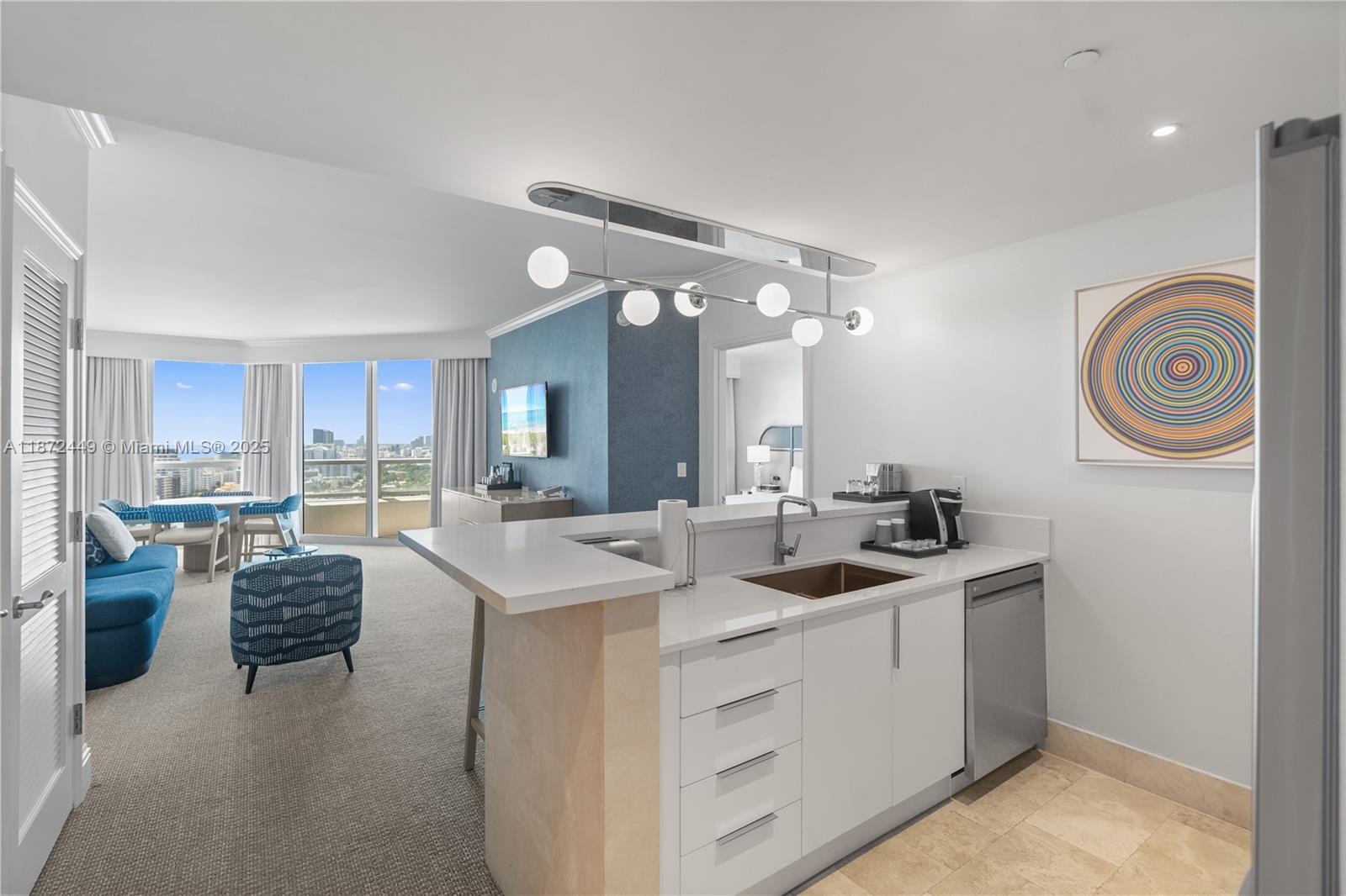 image Fontainebleau Ii Condo15