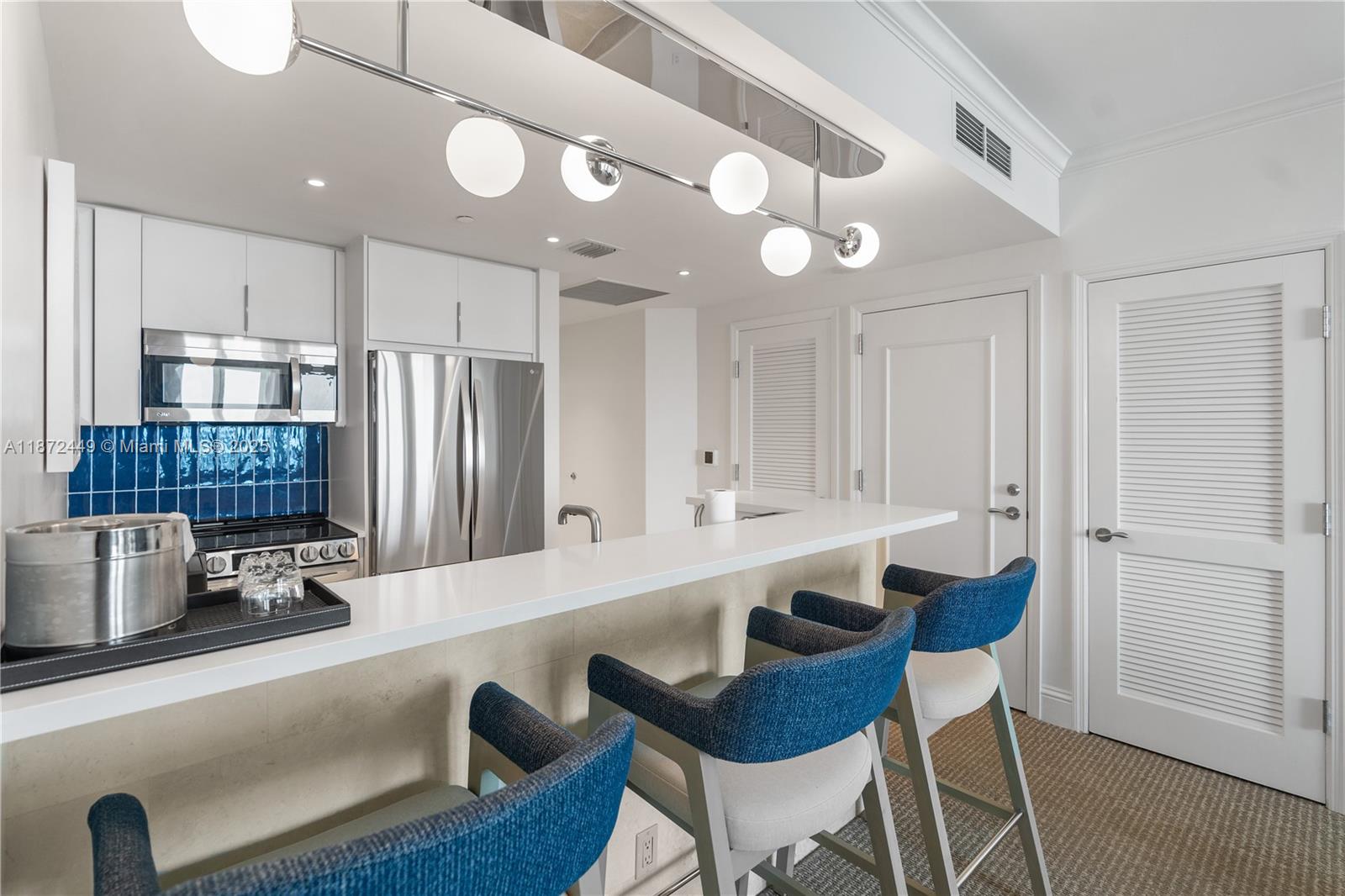 image Fontainebleau Ii Condo19