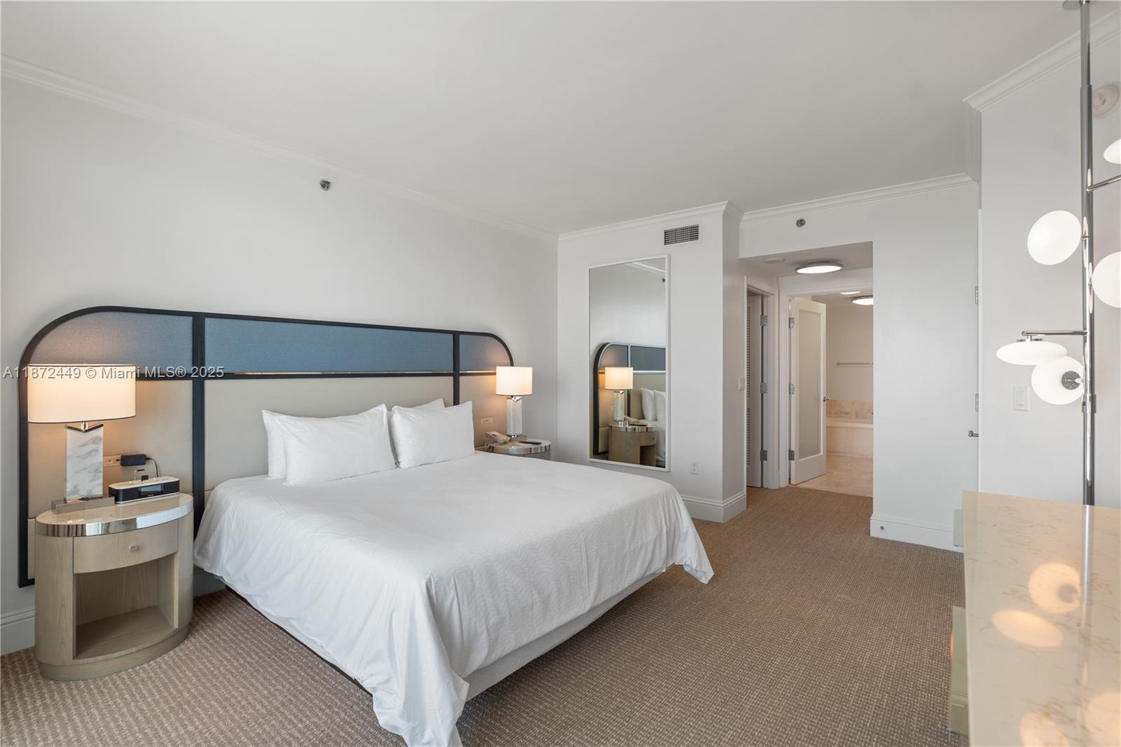 image Fontainebleau Ii Condo26