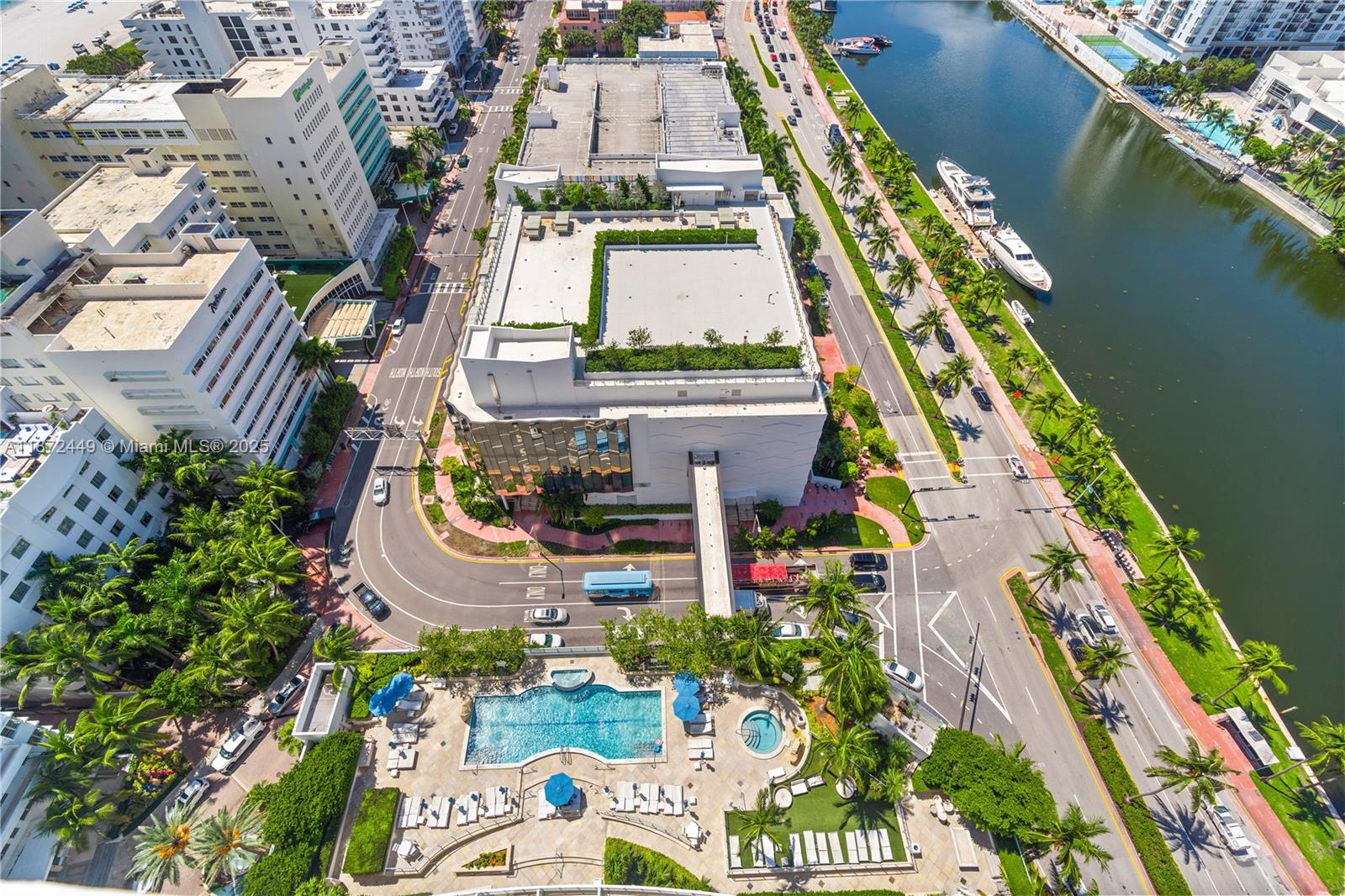 image Fontainebleau Ii Condo5