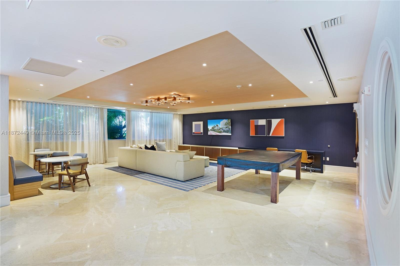 image Fontainebleau Ii Condo65