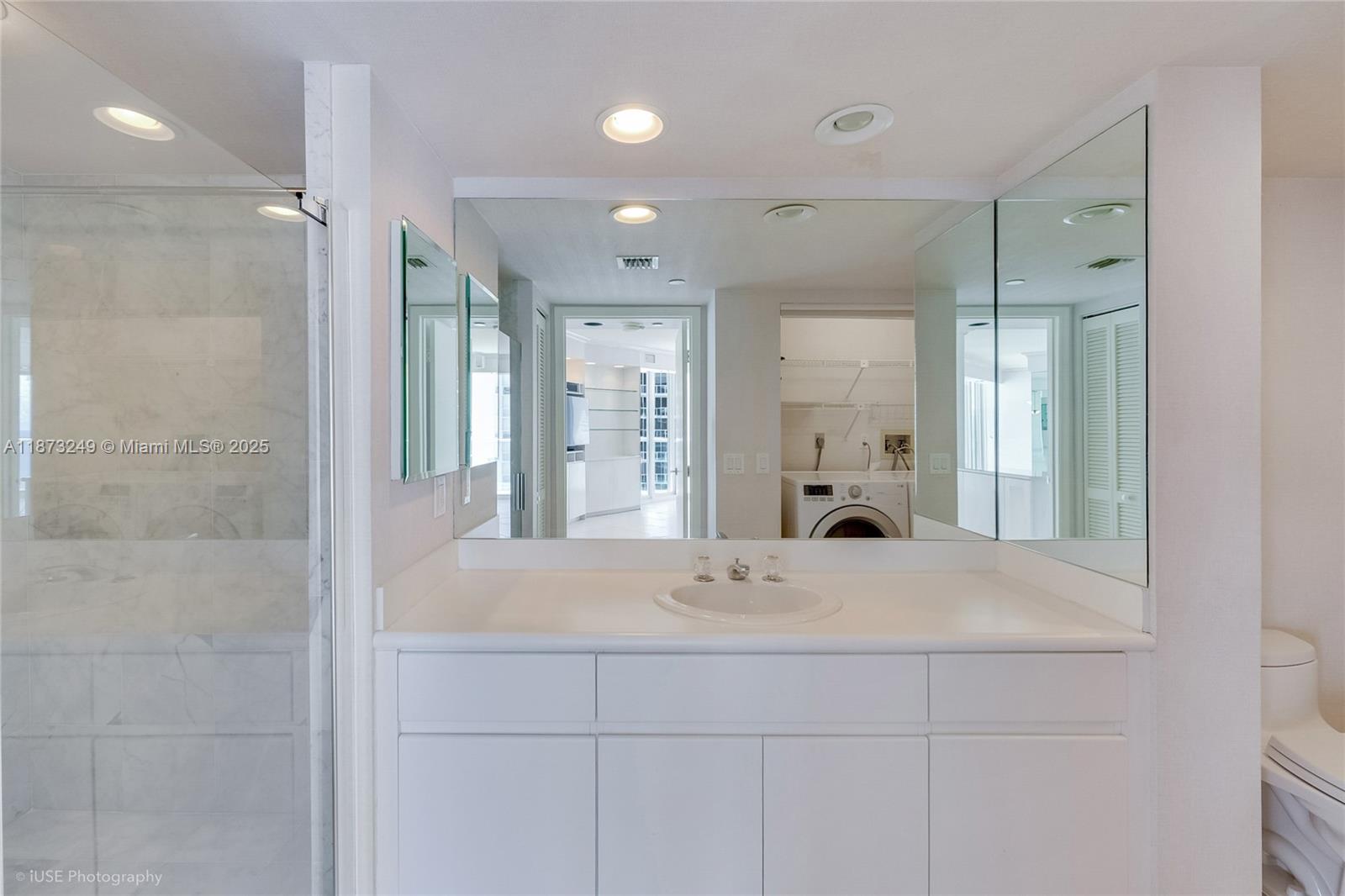 16445 Collins Ave #2628 Sunny Isles Beach, FL 33160