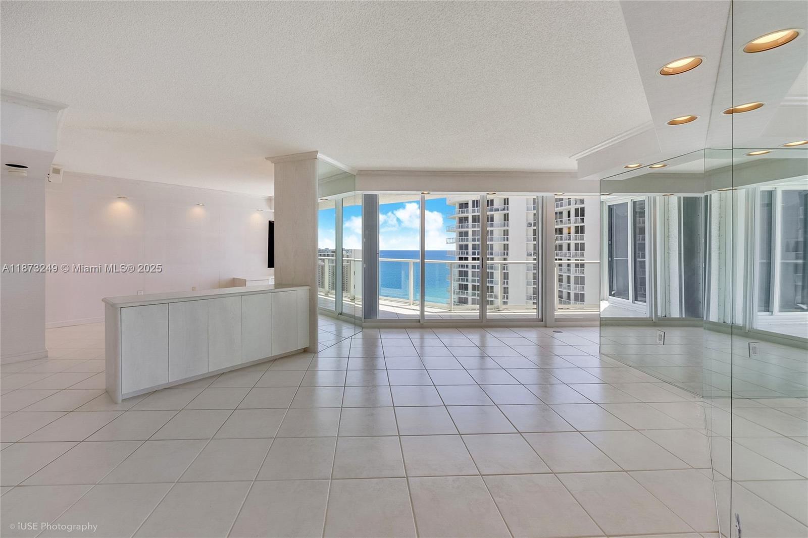 16445 Collins Ave #2628 Sunny Isles Beach, FL 33160