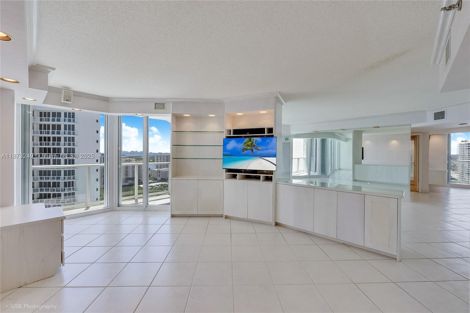 16445 Collins Ave #2628 Sunny Isles Beach, FL 33160