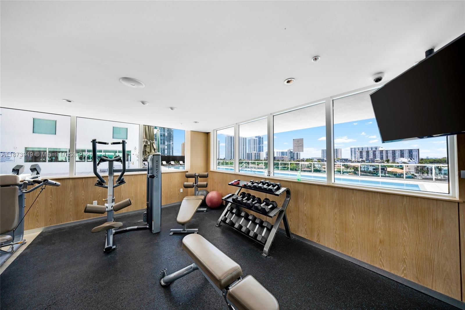 image 400 Sunny Isles10