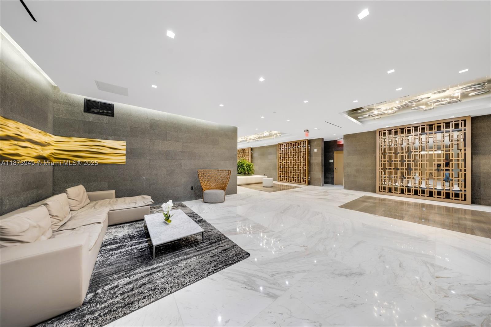 image 400 Sunny Isles13