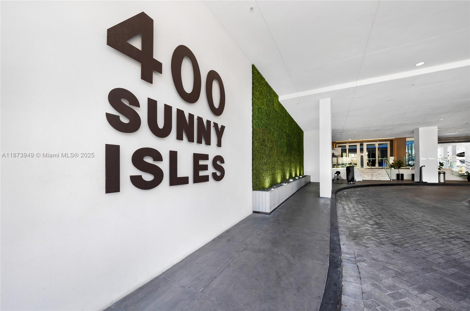 image 400 Sunny Isles14