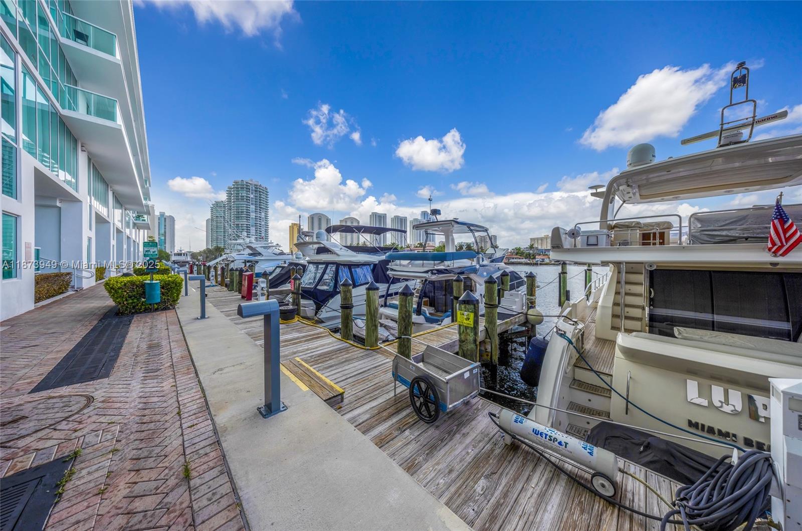 image 400 Sunny Isles15