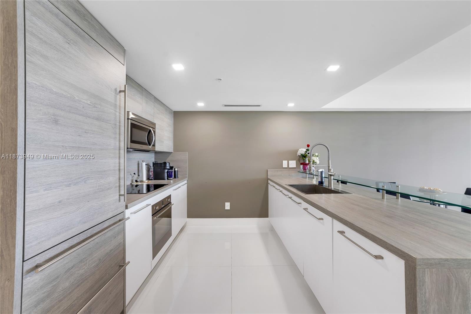 image 400 Sunny Isles25