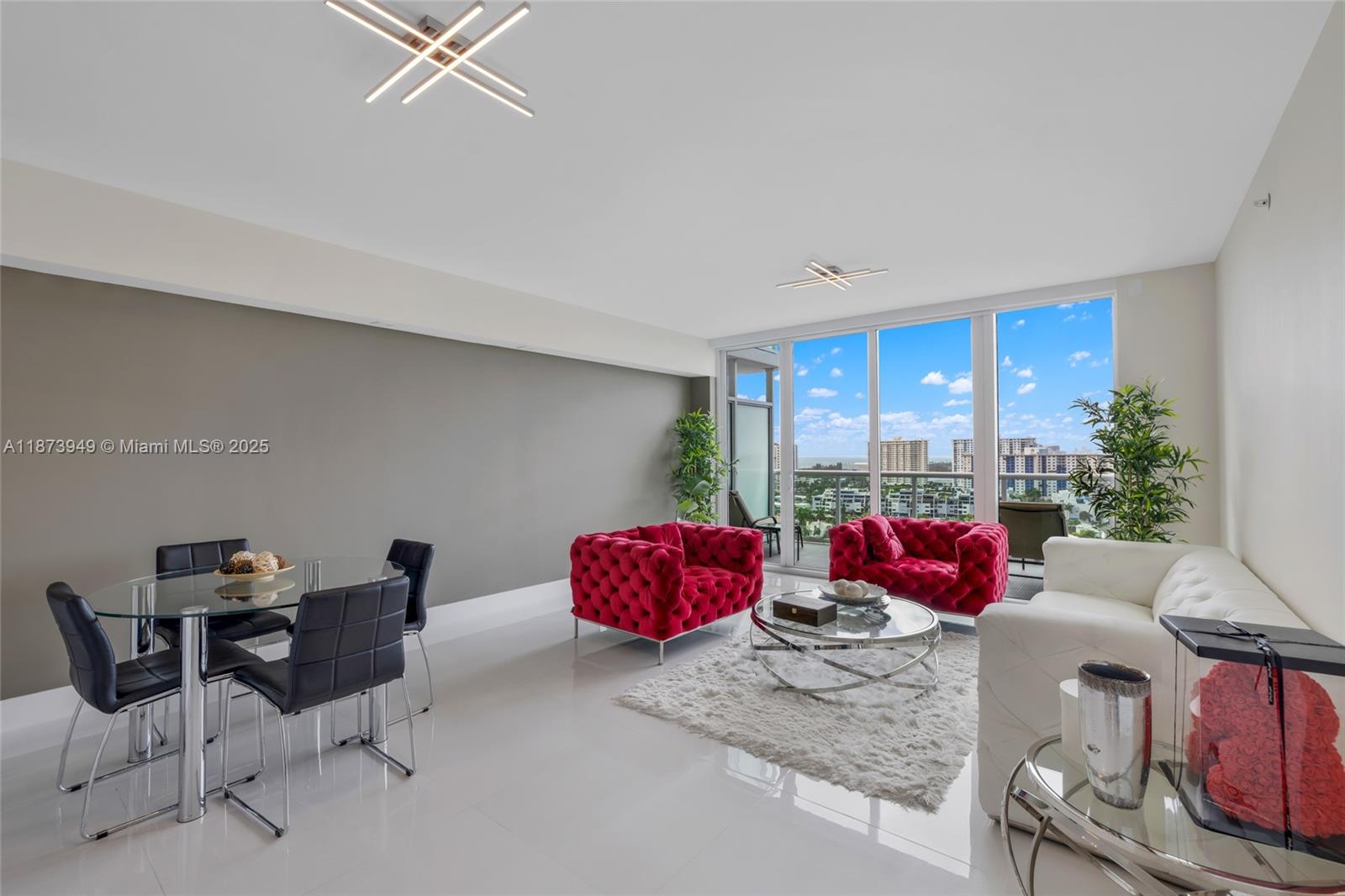 image 400 Sunny Isles28